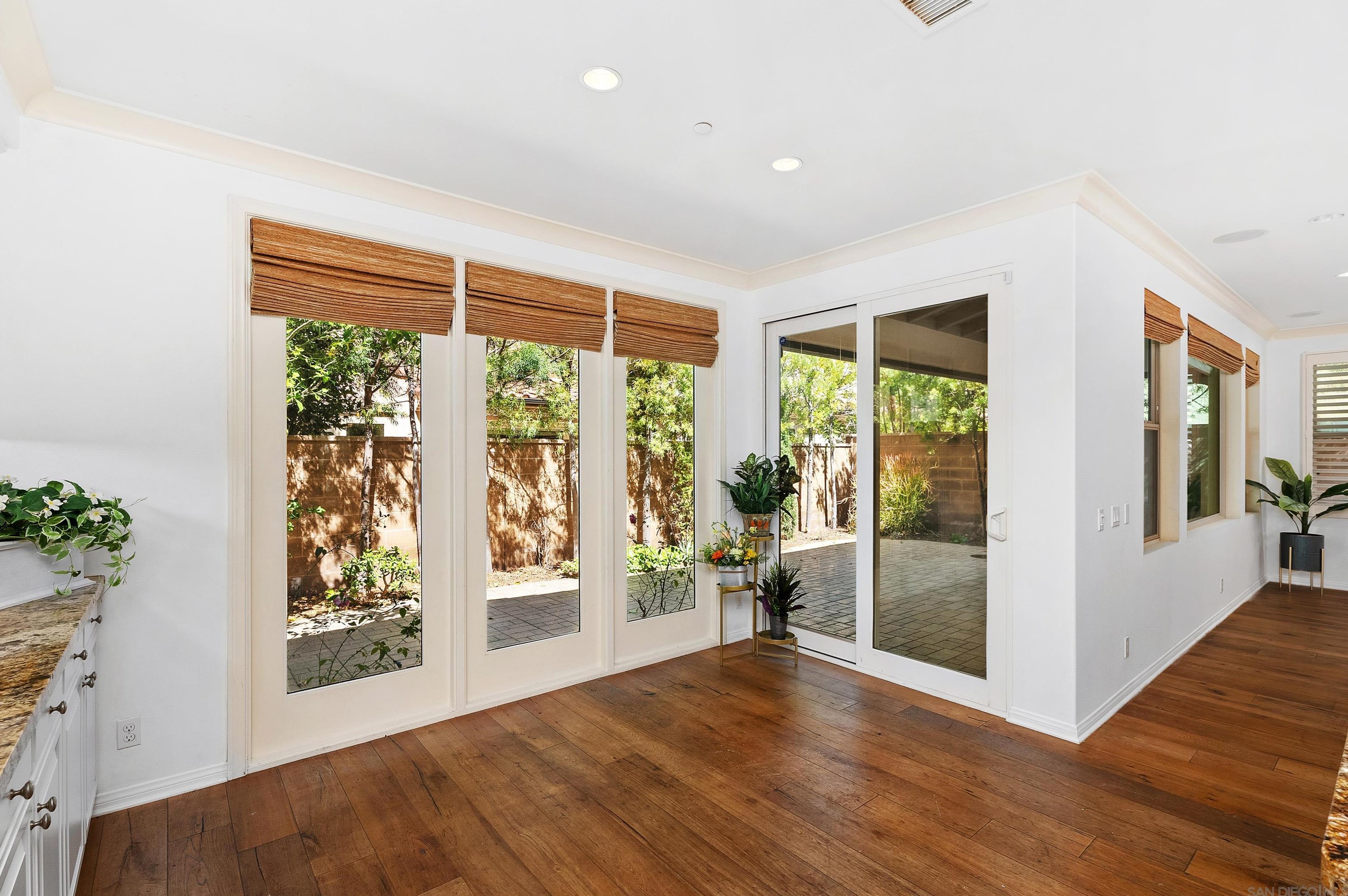 55 Diamond, Irvine CA  92620-2143 exterior