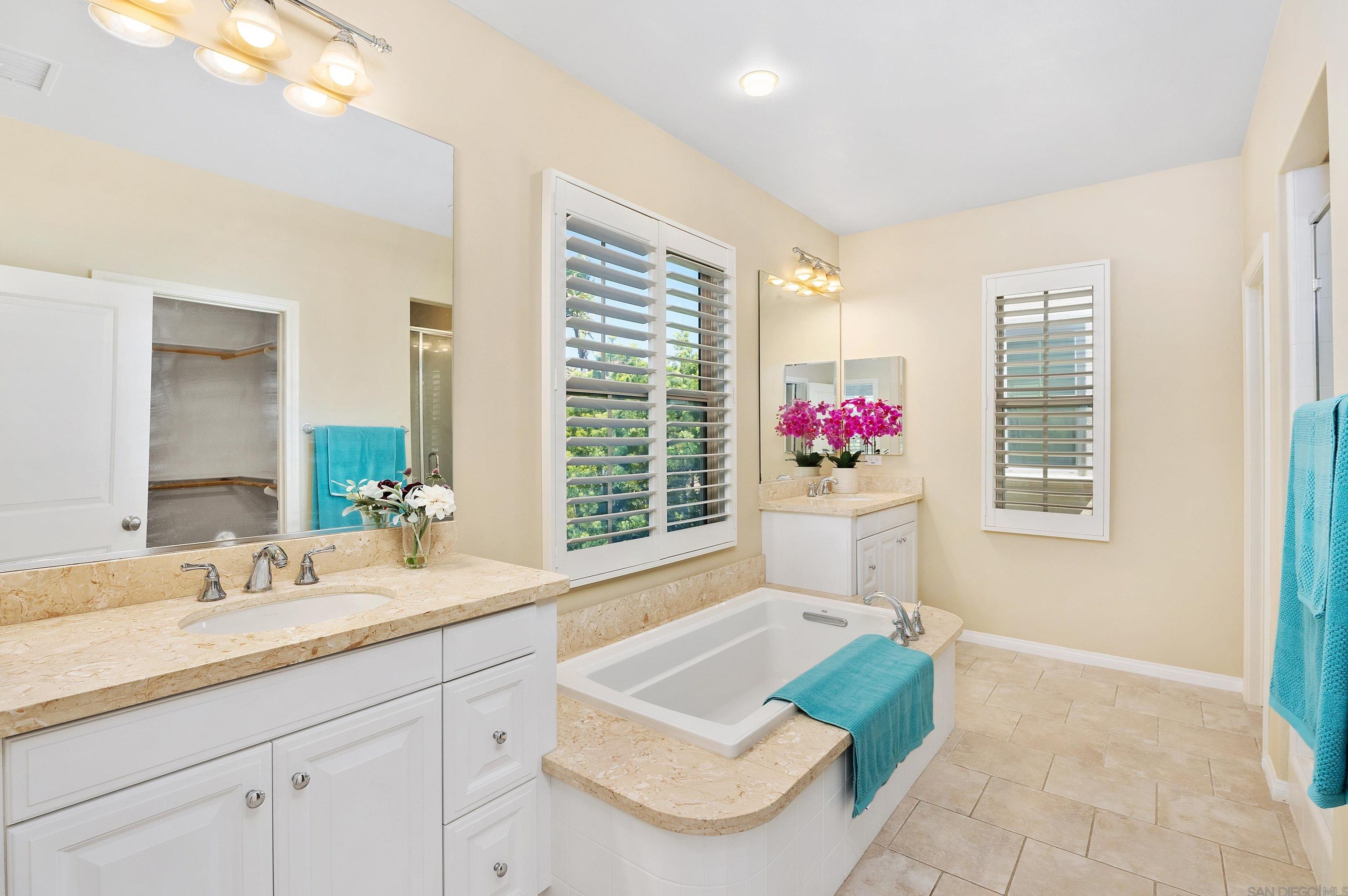 55 Diamond, Irvine CA  92620-2143 exterior