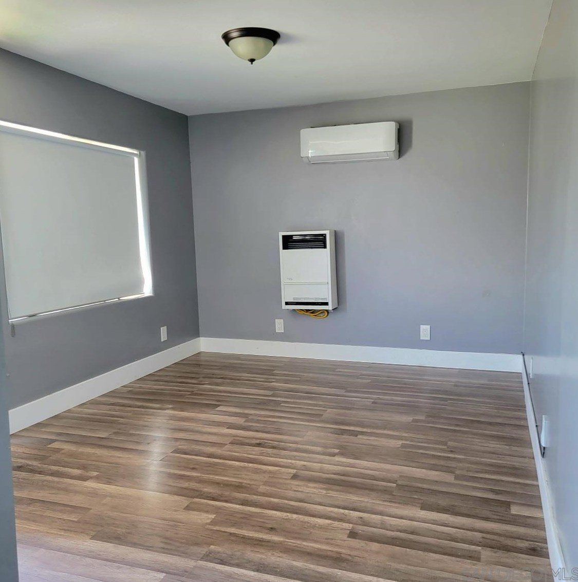 2743 Ridgeway Dr, National City CA  91950-7738 exterior