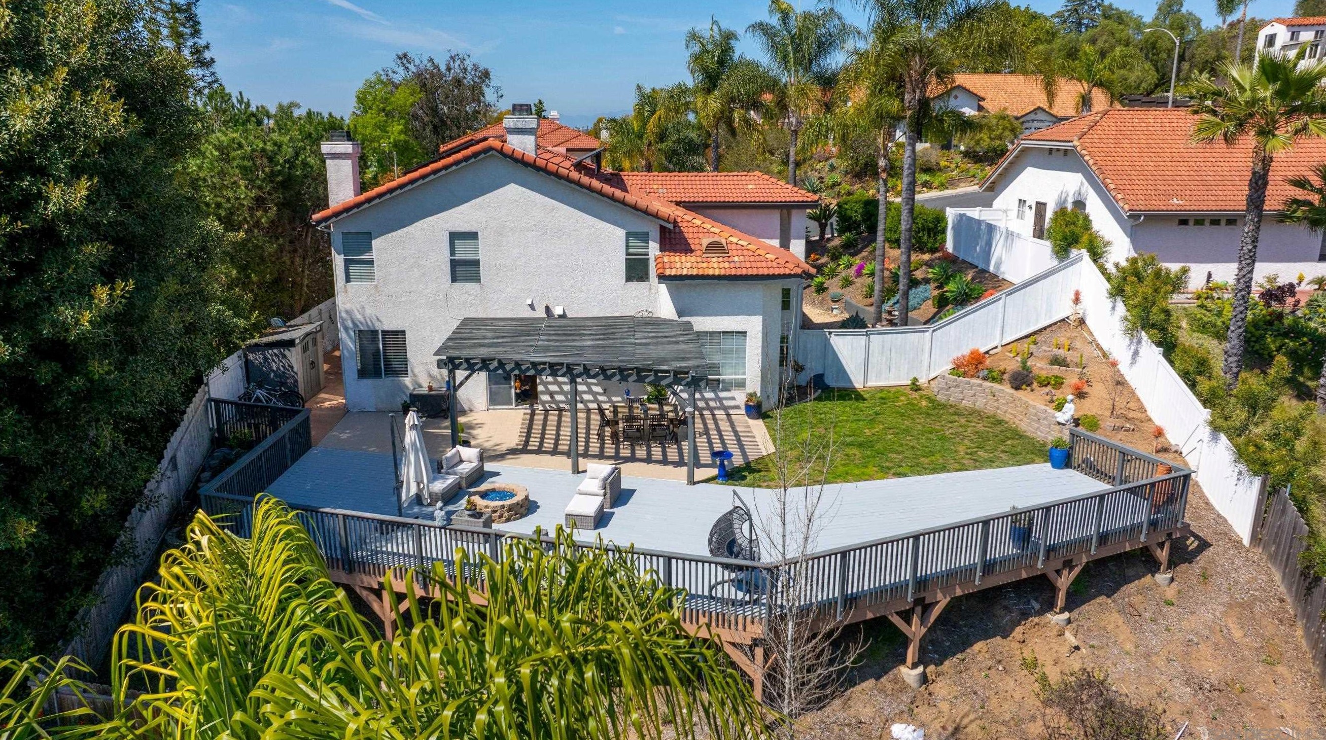 1209 Rancho Pacifica Pl, Vista CA  92084-7011 exterior