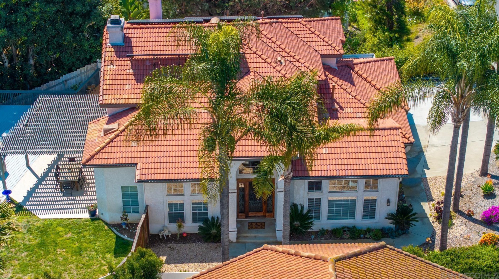 1209 Rancho Pacifica Pl, Vista CA  92084-7011 exterior