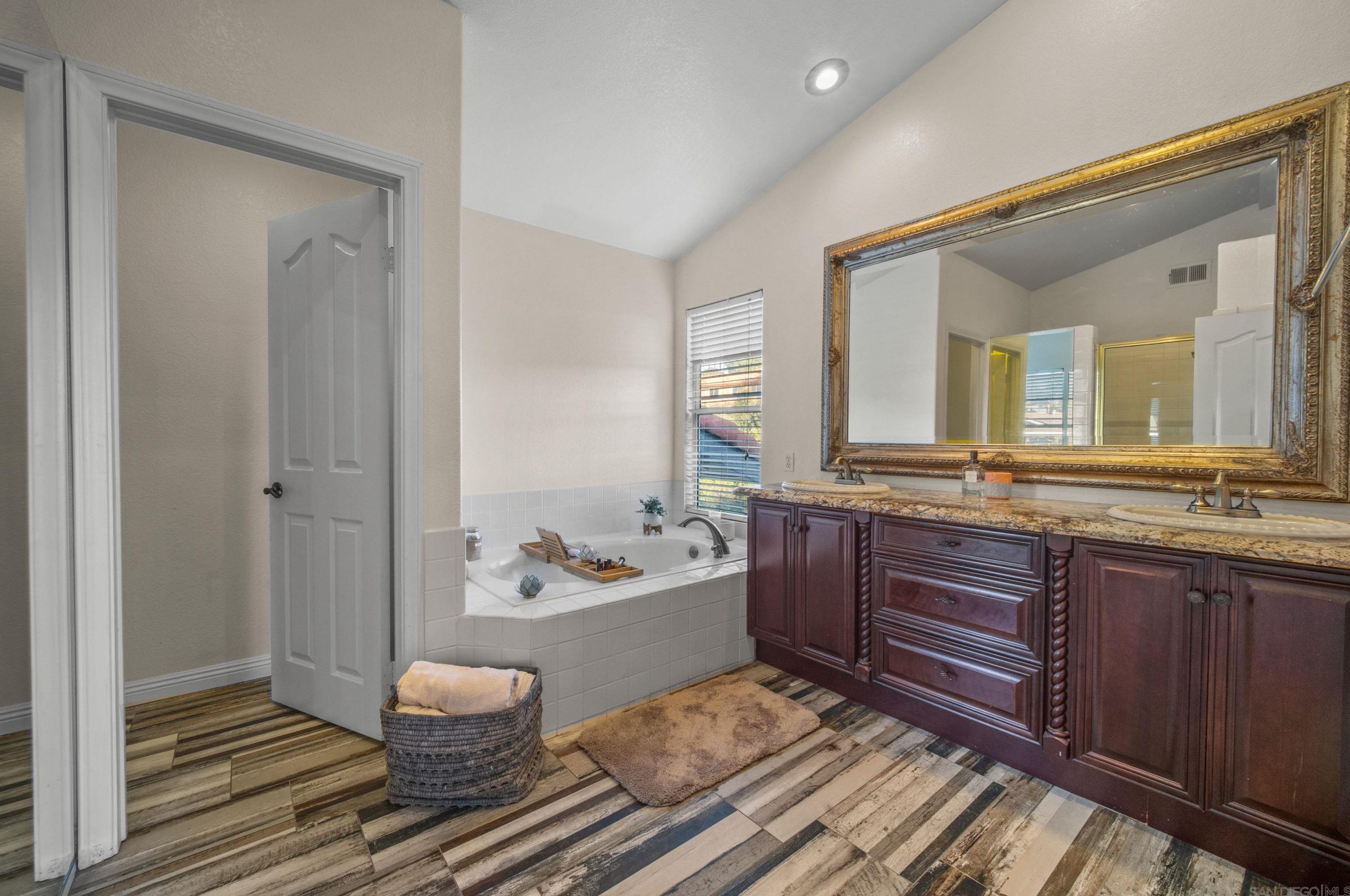 1209 Rancho Pacifica Pl, Vista CA  92084-7011 exterior
