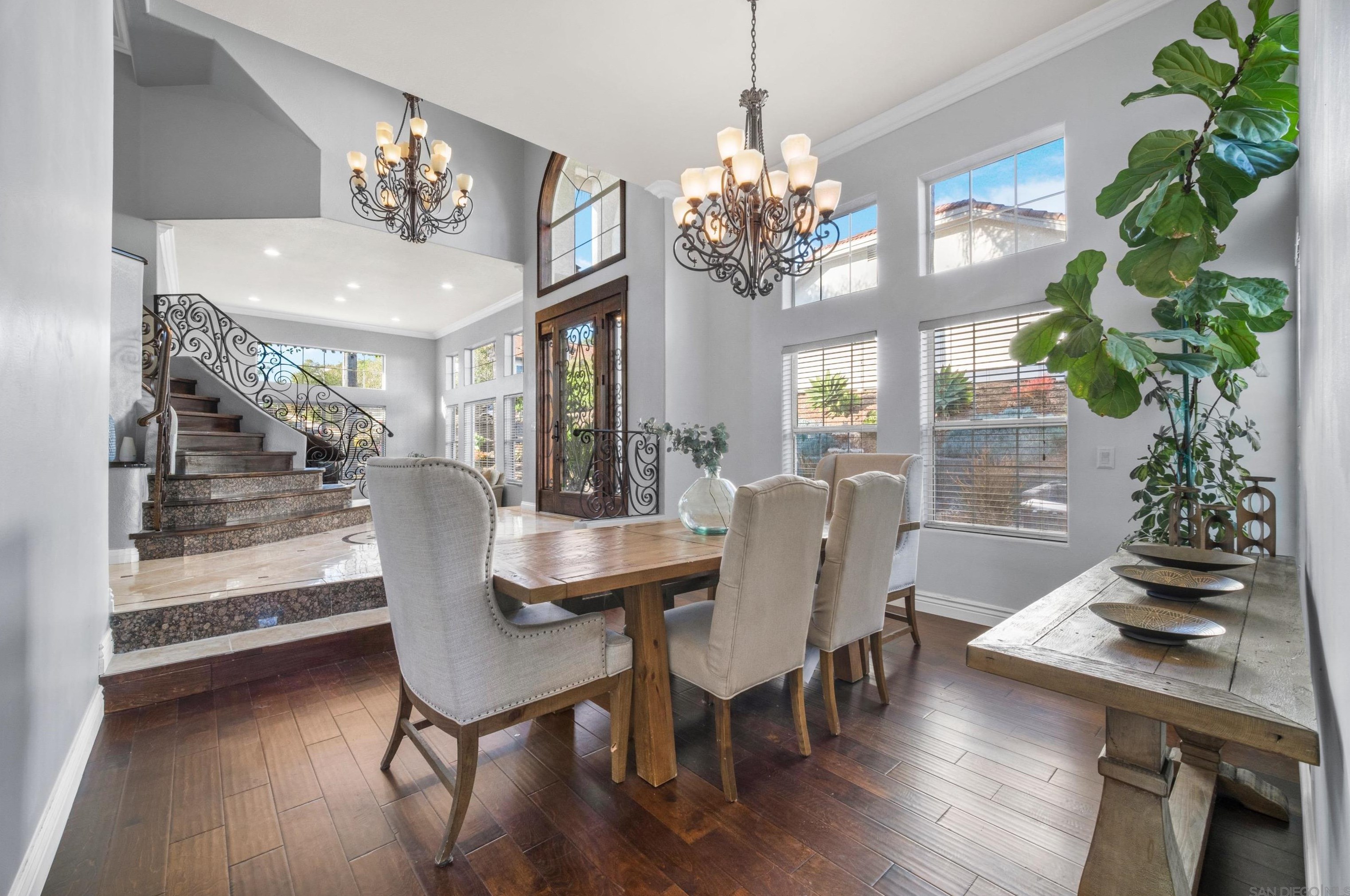 1209 Rancho Pacifica Pl, Vista CA  92084-7011 exterior