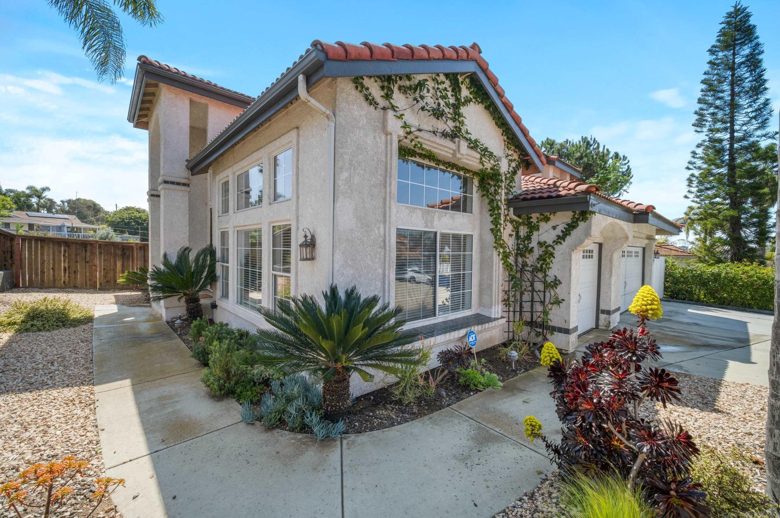 1209 Rancho Pacifica Pl, Vista CA  92084-7011 exterior
