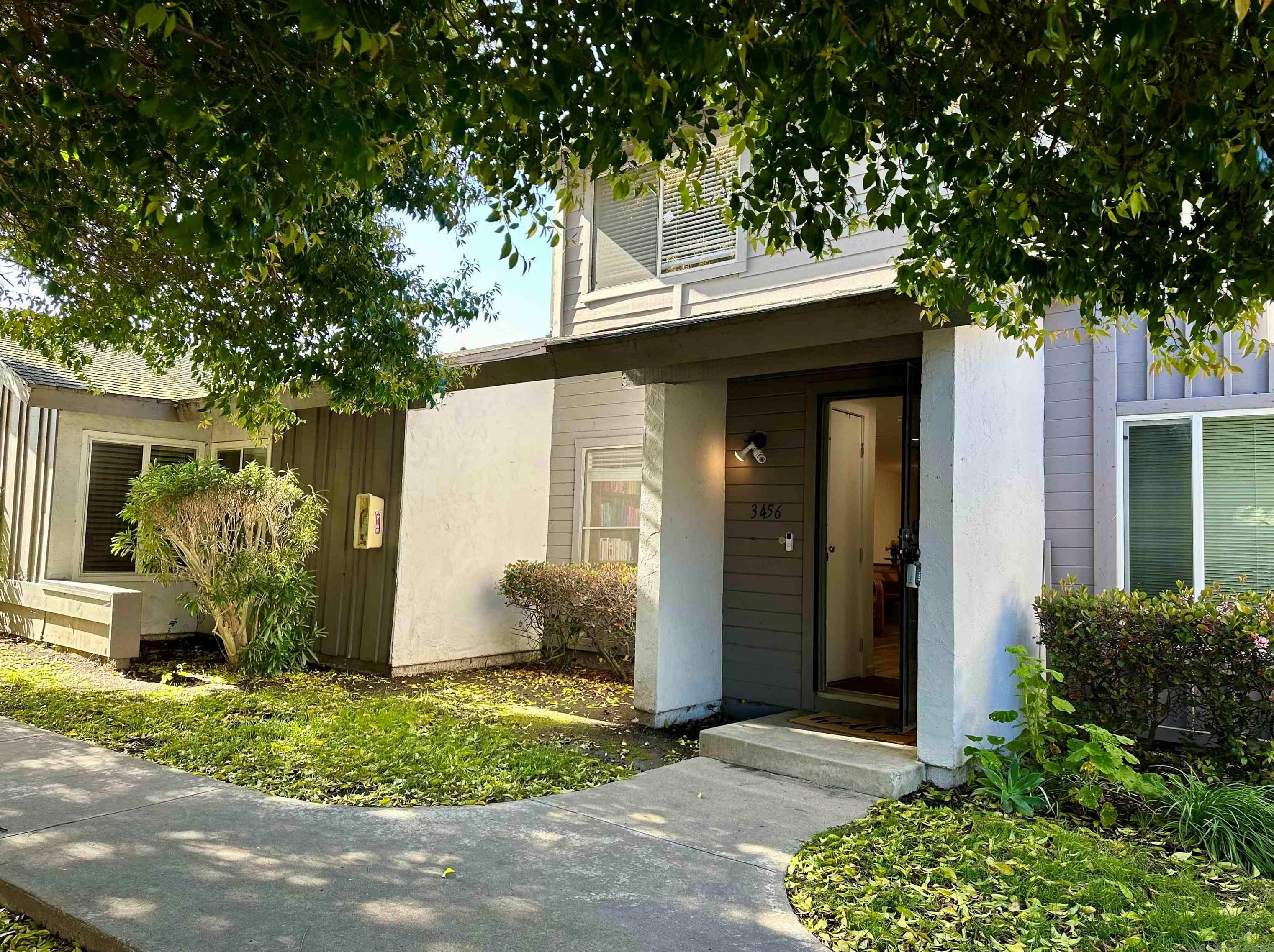 3456 Seabreeze Walk, Oceanside, CA 92056