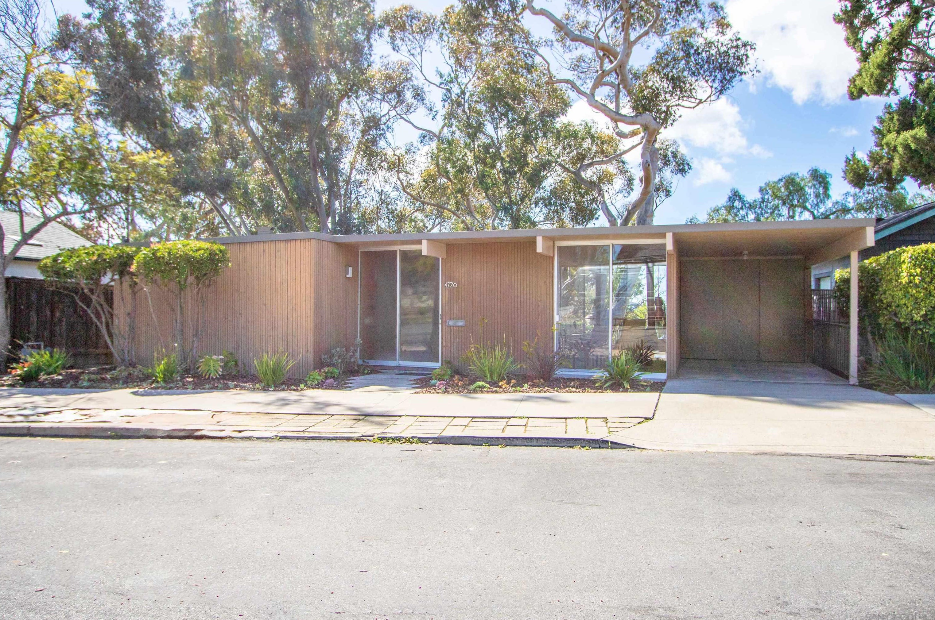 4726 Panorama Dr, San Diego, CA 92116-1239