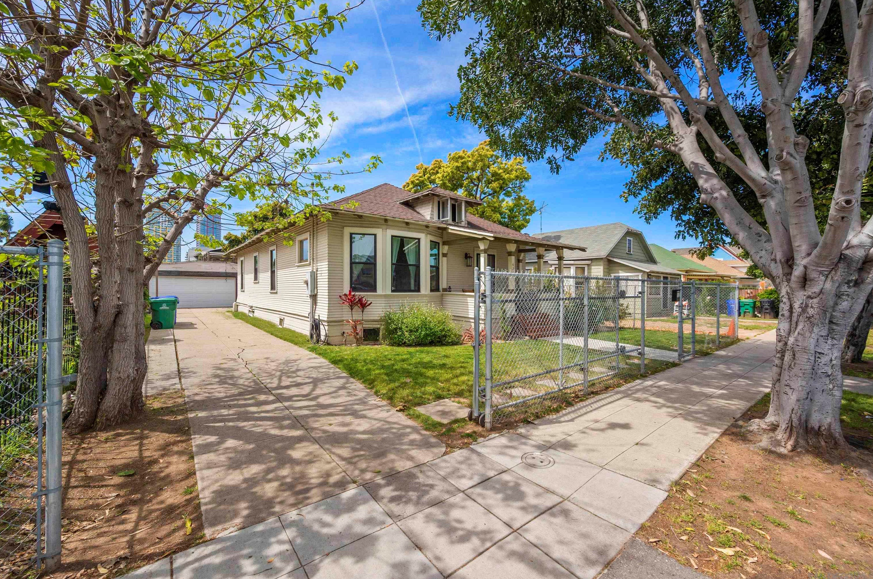422 22nd St, San Diego, CA 92102-2905