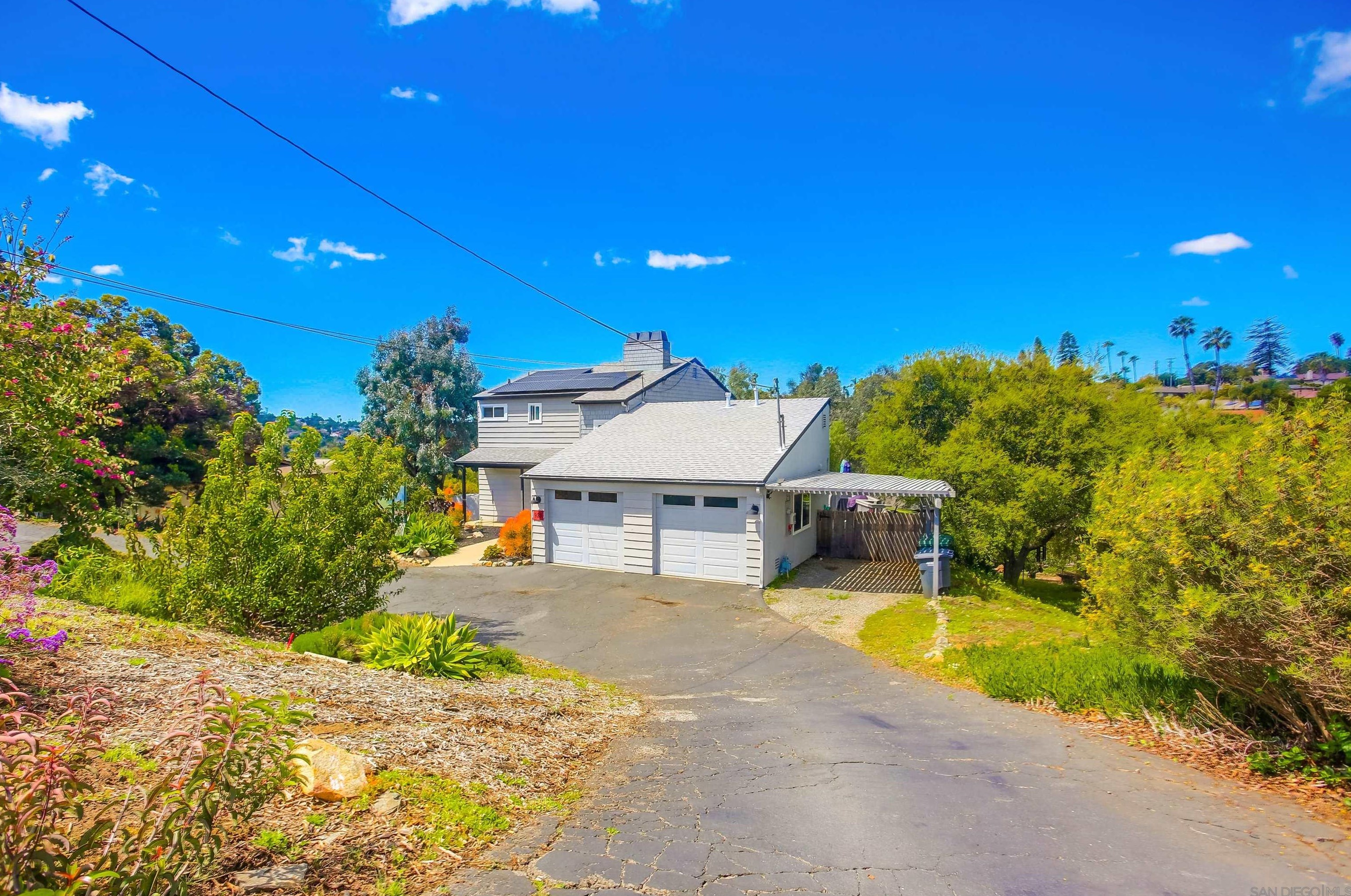 925 Berkeley Way, Vista, CA 92084