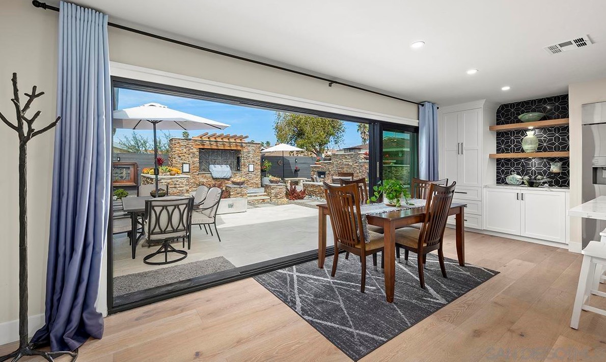 6038 Scripps St, San Diego CA  92122-3216 exterior