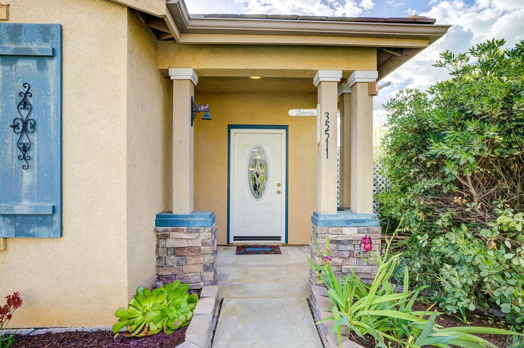 35511 Shadow Dr, Winchester, CA 92596