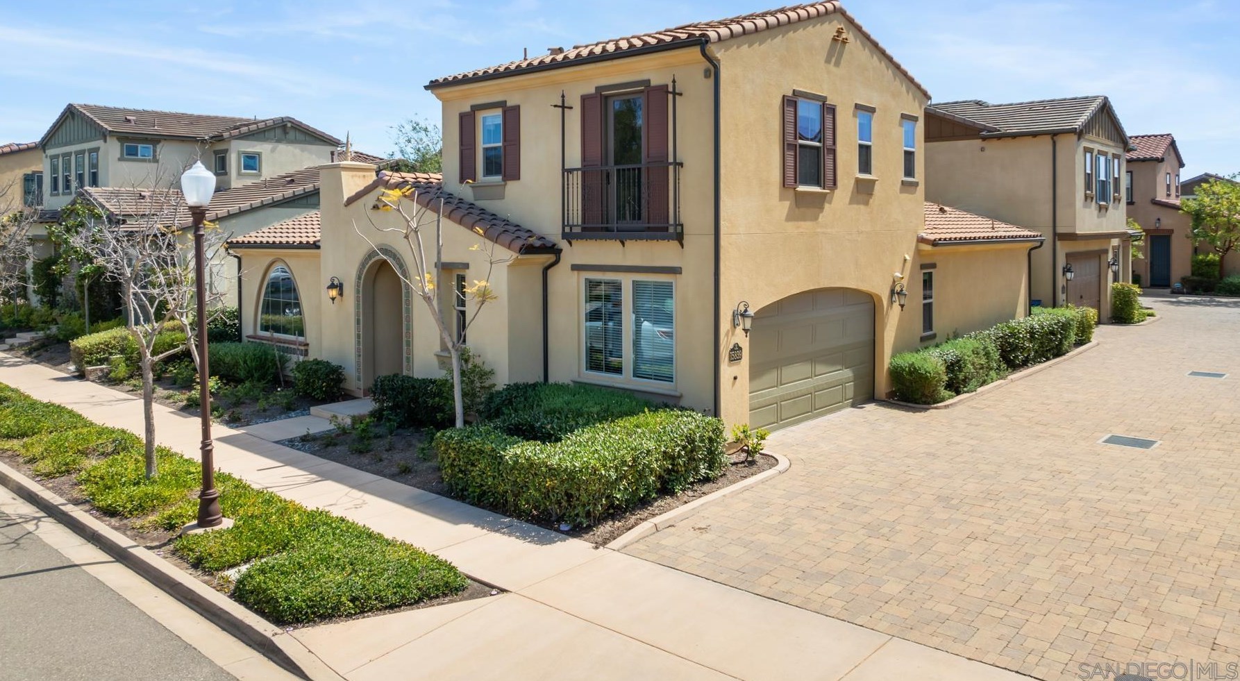 15839 Babcock St, San Diego CA  92127 exterior