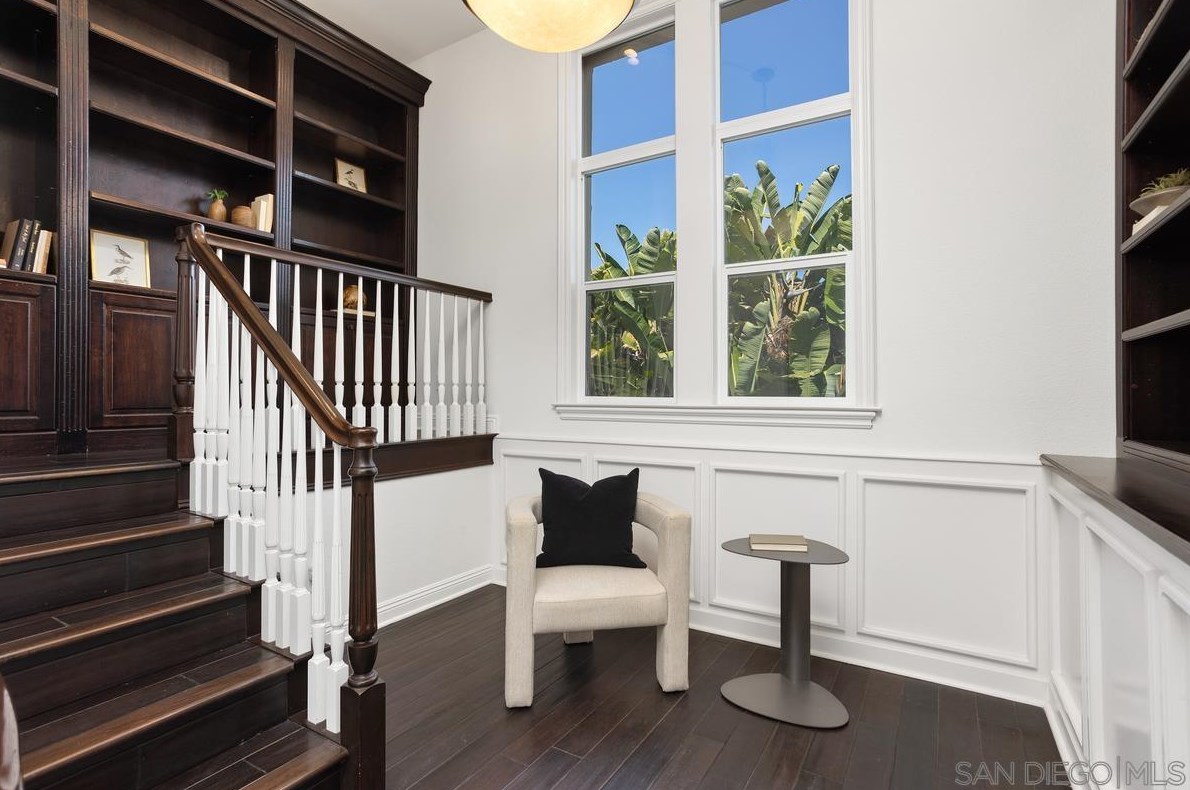 572 Lynwood Dr, Encinitas CA  92024-2387 exterior