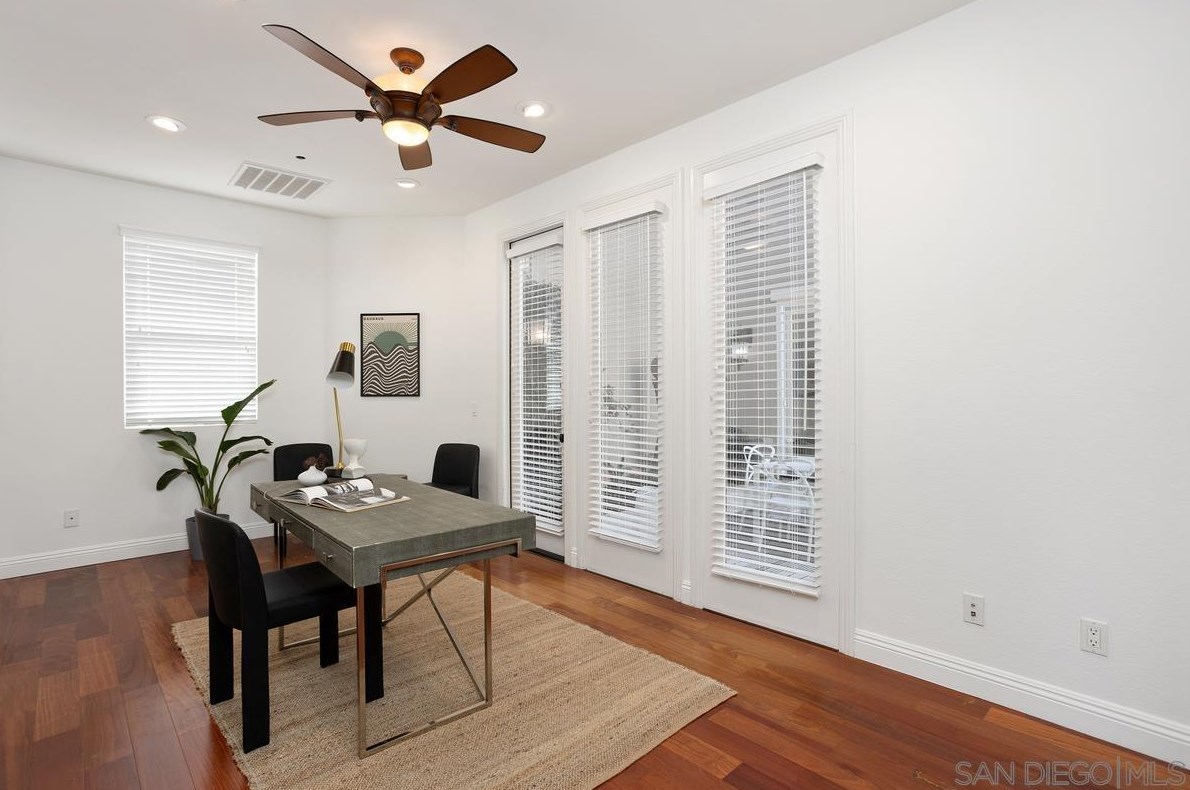 572 Lynwood Dr, Encinitas CA  92024-2387 exterior
