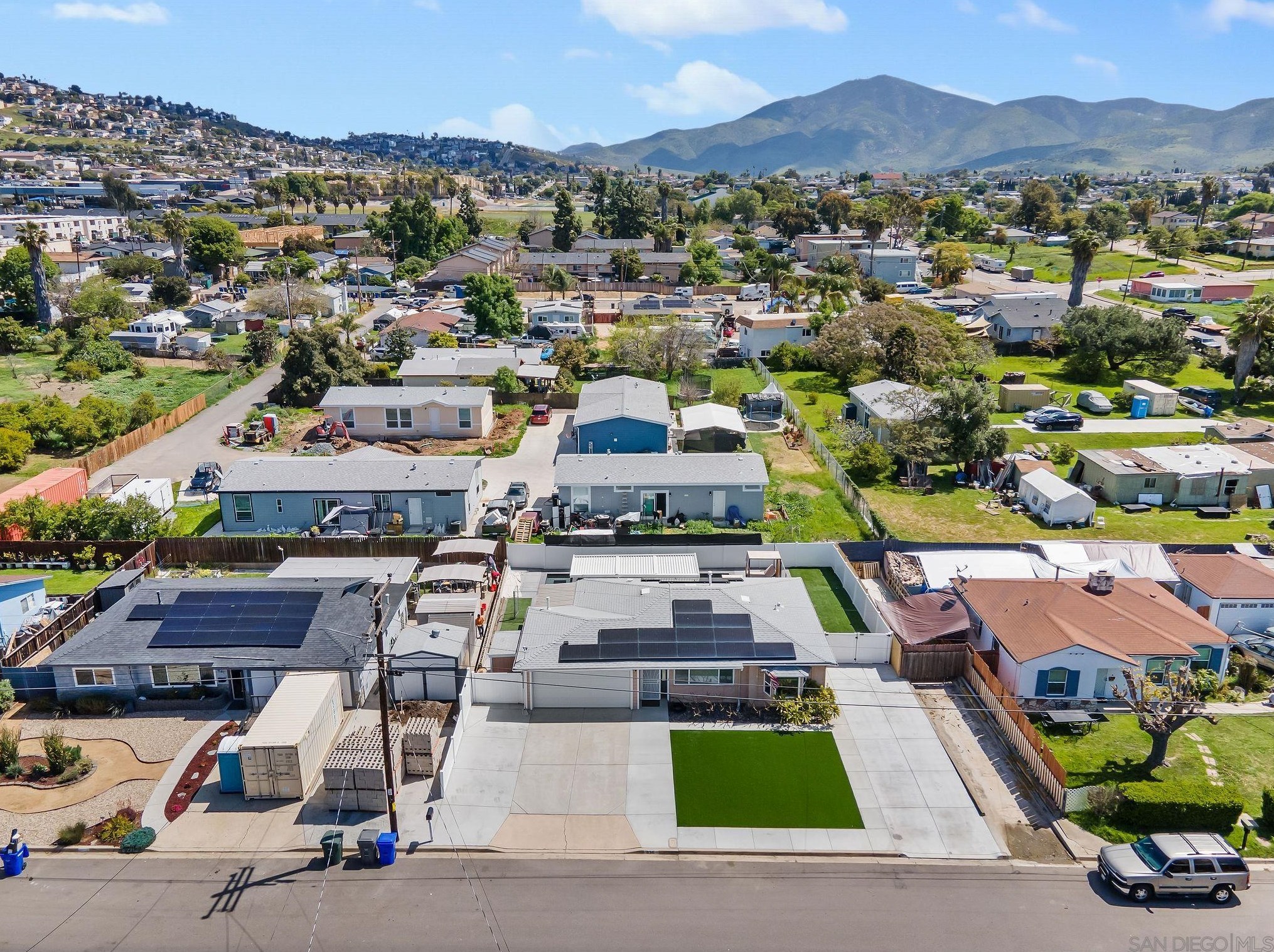 935 Brucker Ave, Spring Valley CA  91977-4806 exterior