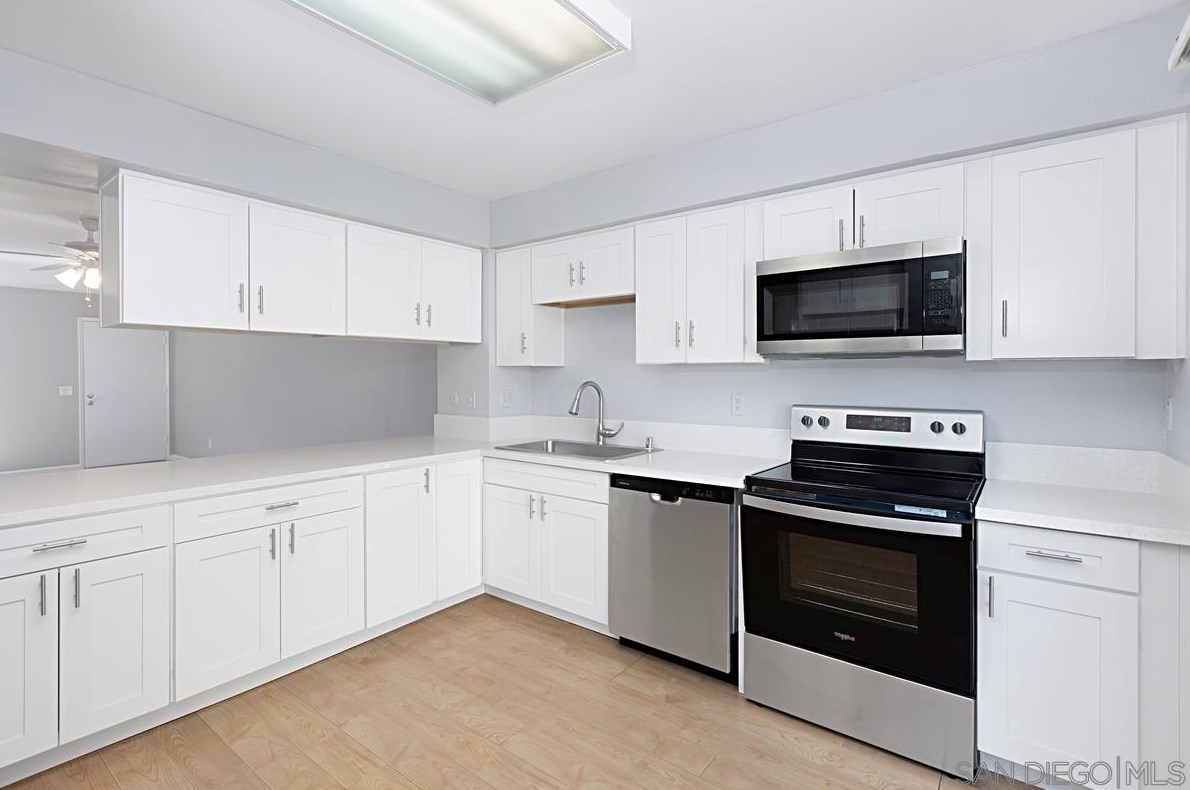 3311 Fairlomas Rd, National City CA  91950-8211 exterior
