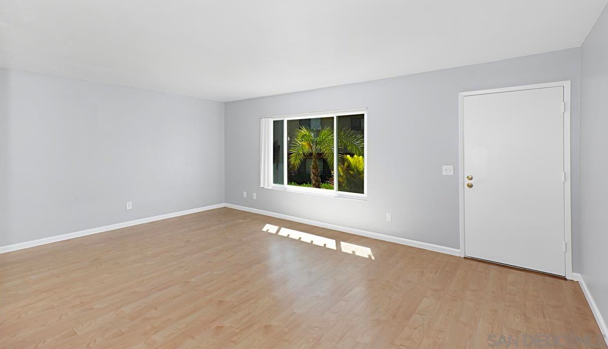 3311 Fairlomas Rd, National City CA  91950-8211 exterior