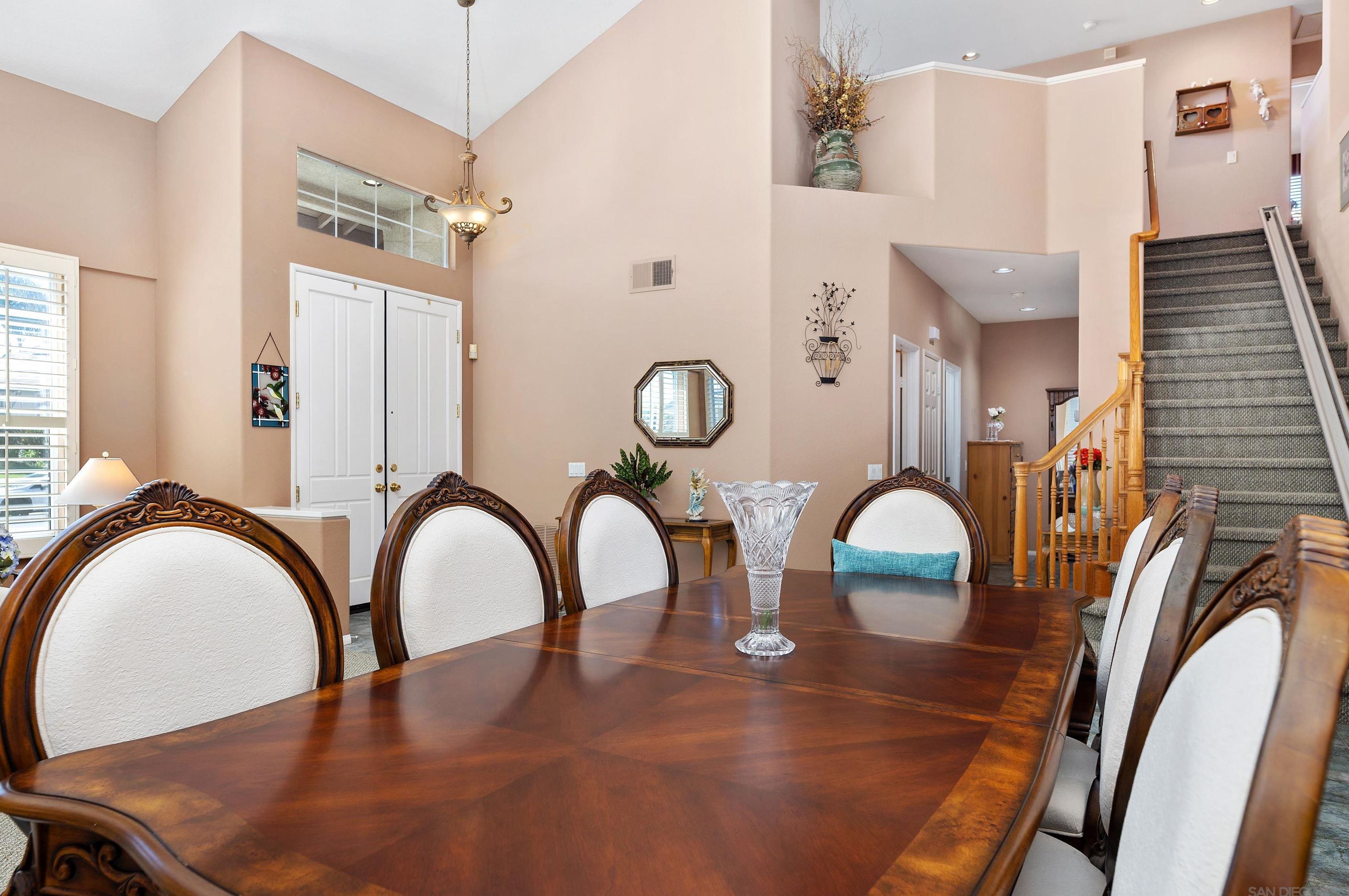 5213 Palmera Dr, Oceanside CA  92056-2117 exterior