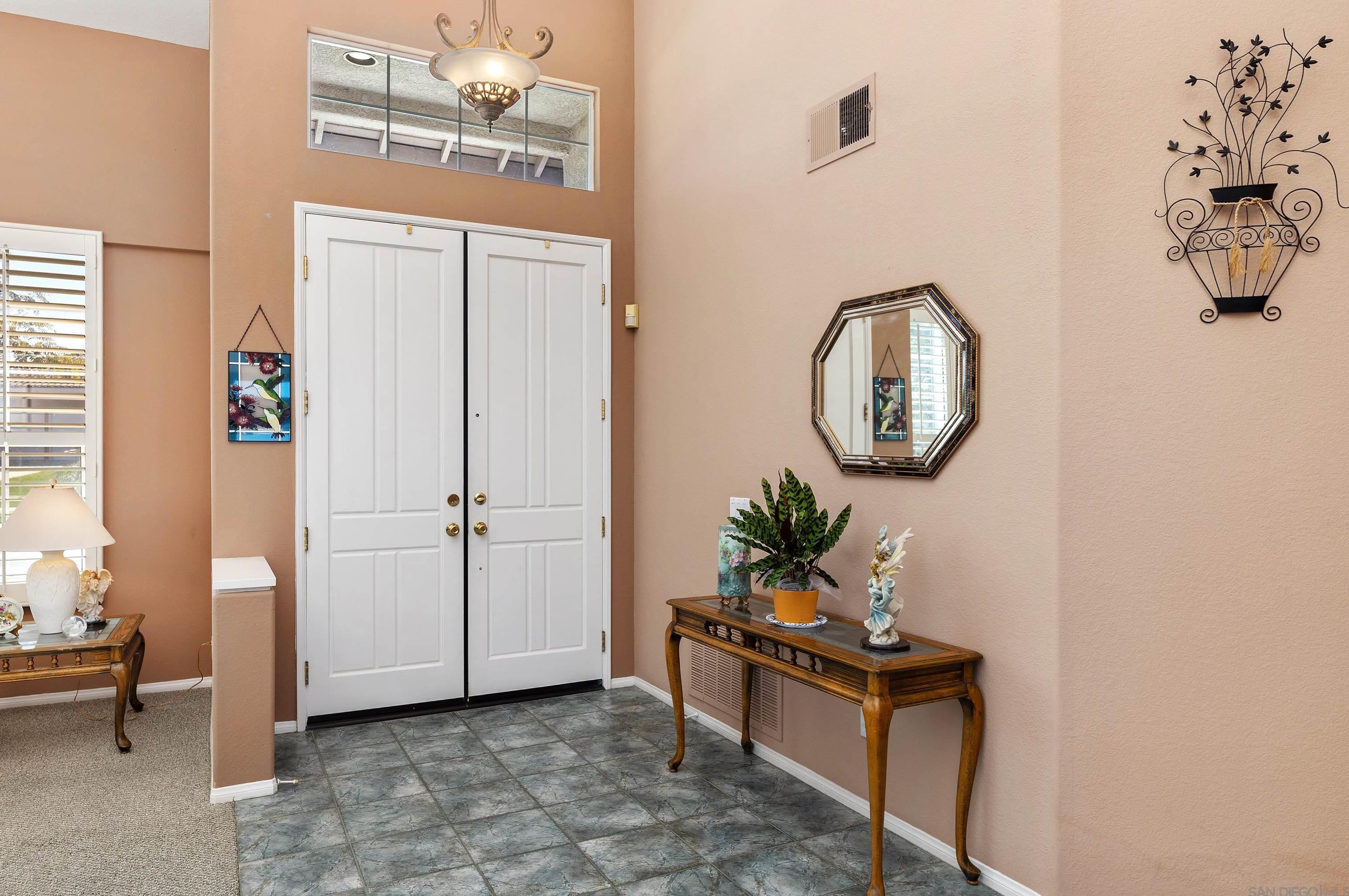 5213 Palmera Dr, Oceanside CA  92056-2117 exterior