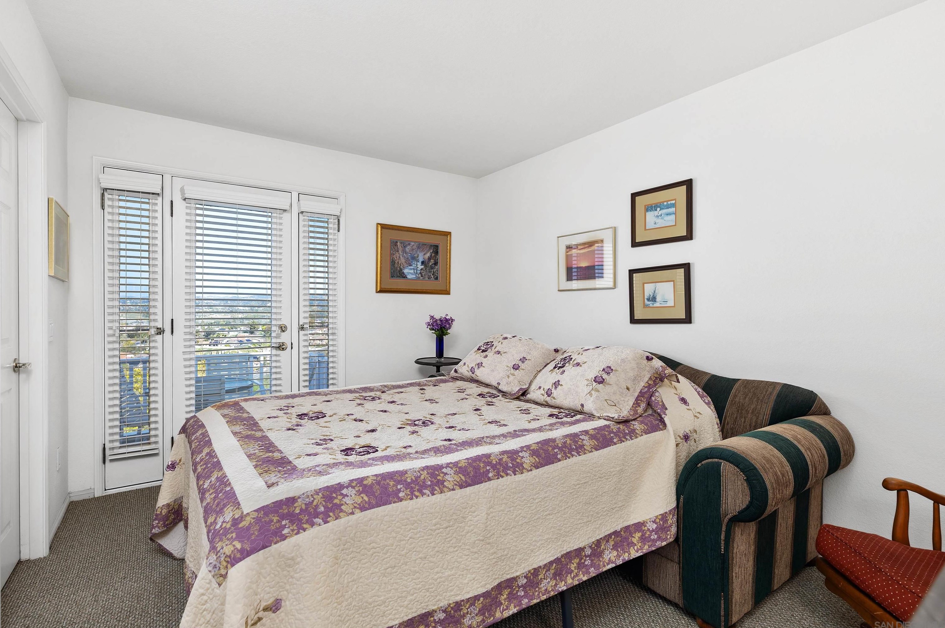 5213 Palmera Dr, Oceanside CA  92056-2117 exterior