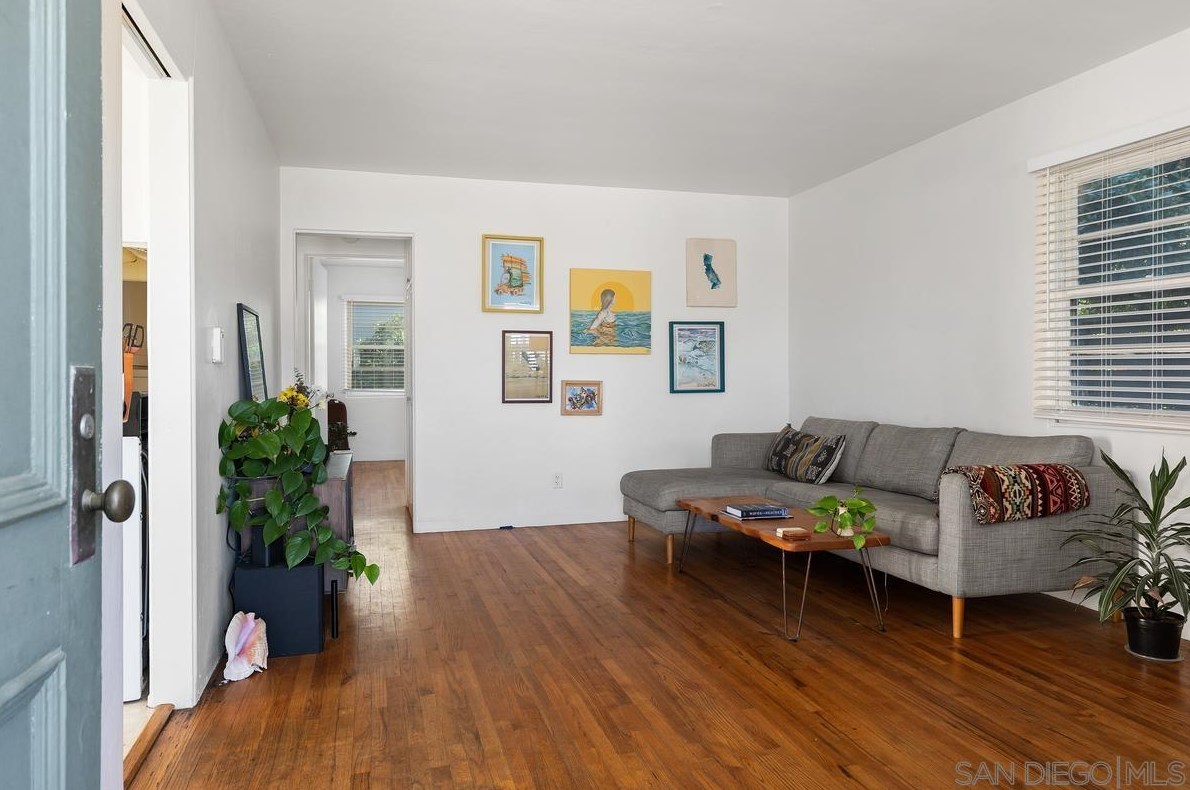 4616-18 Brighton Ave, San Diego, CA 92107