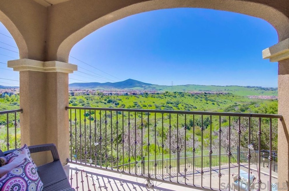 8575 Old Stonefield Chase, San Diego CA  92127-6134 exterior
