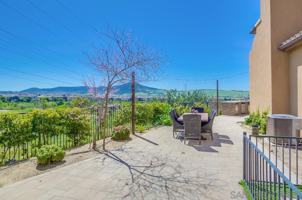 8575 Old Stonefield Chase, San Diego CA  92127-6134 exterior