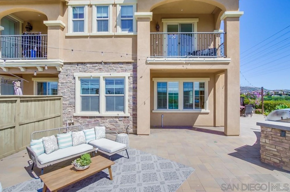 8575 Old Stonefield Chase, San Diego CA  92127-6134 exterior