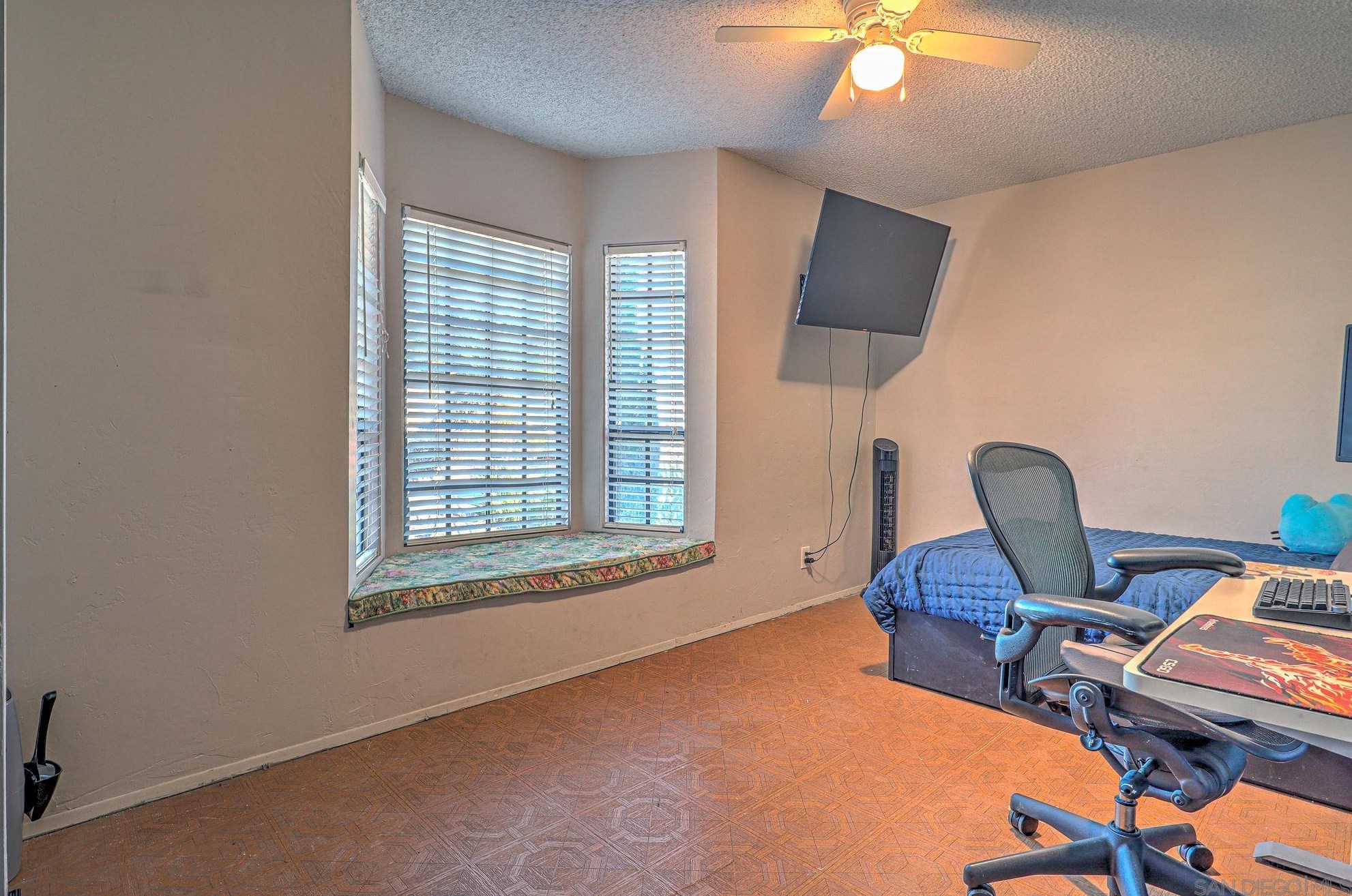 1604 Jasper Ave, Chula Vista CA  91911-5333 exterior