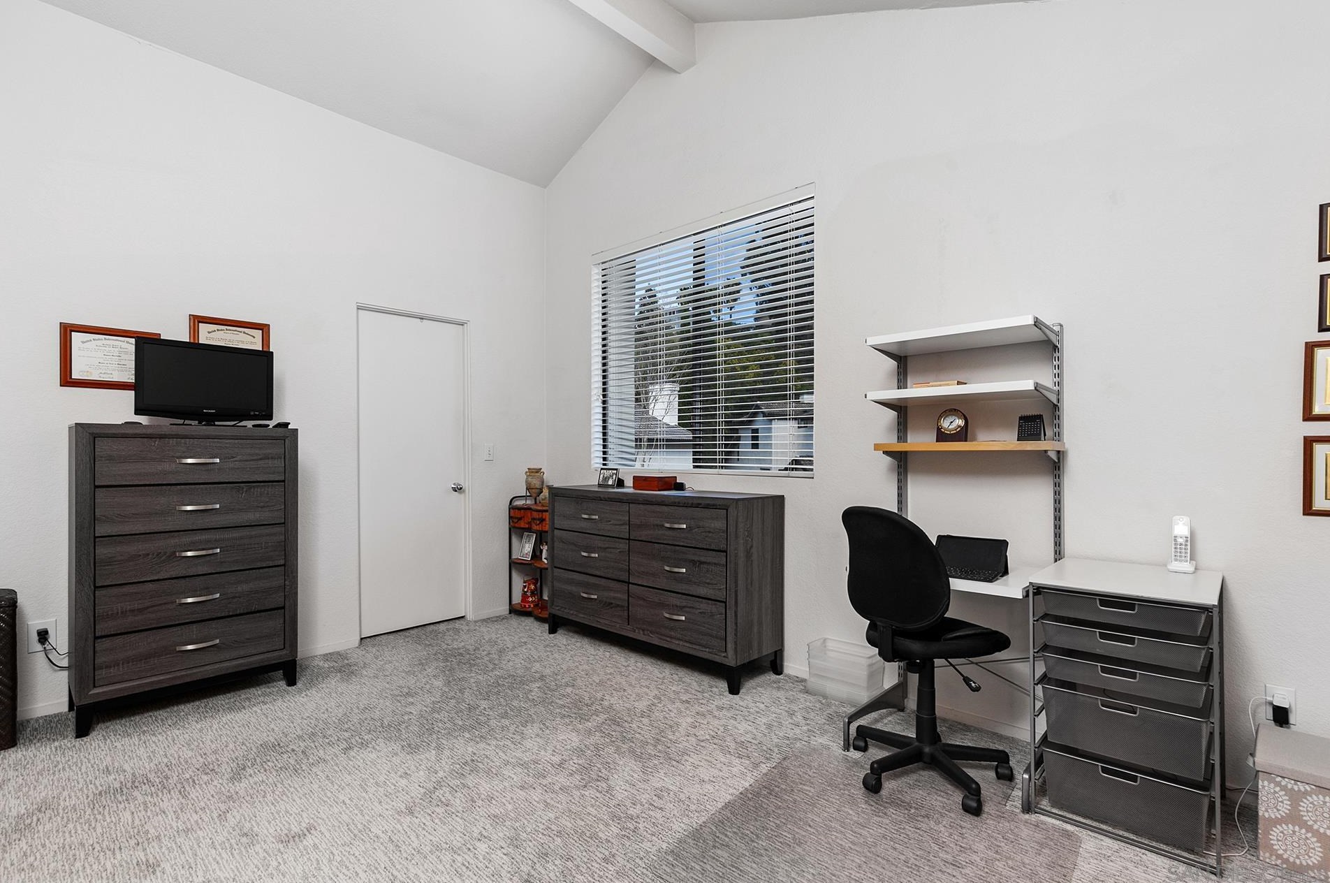 6465 Caminito Listo, San Diego CA 92111-6859 exterior