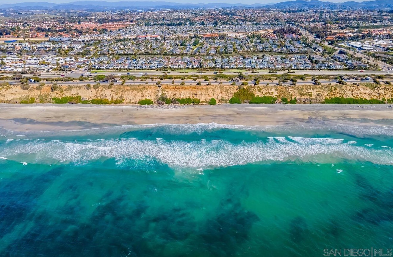 6891 Tradewinds Dr, Carlsbad, CA 92011