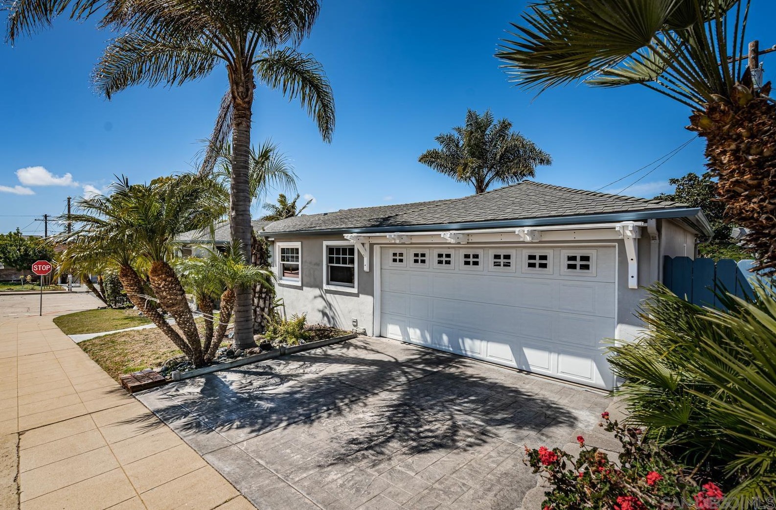 2156 Clove St, San Diego, CA 92106-1675