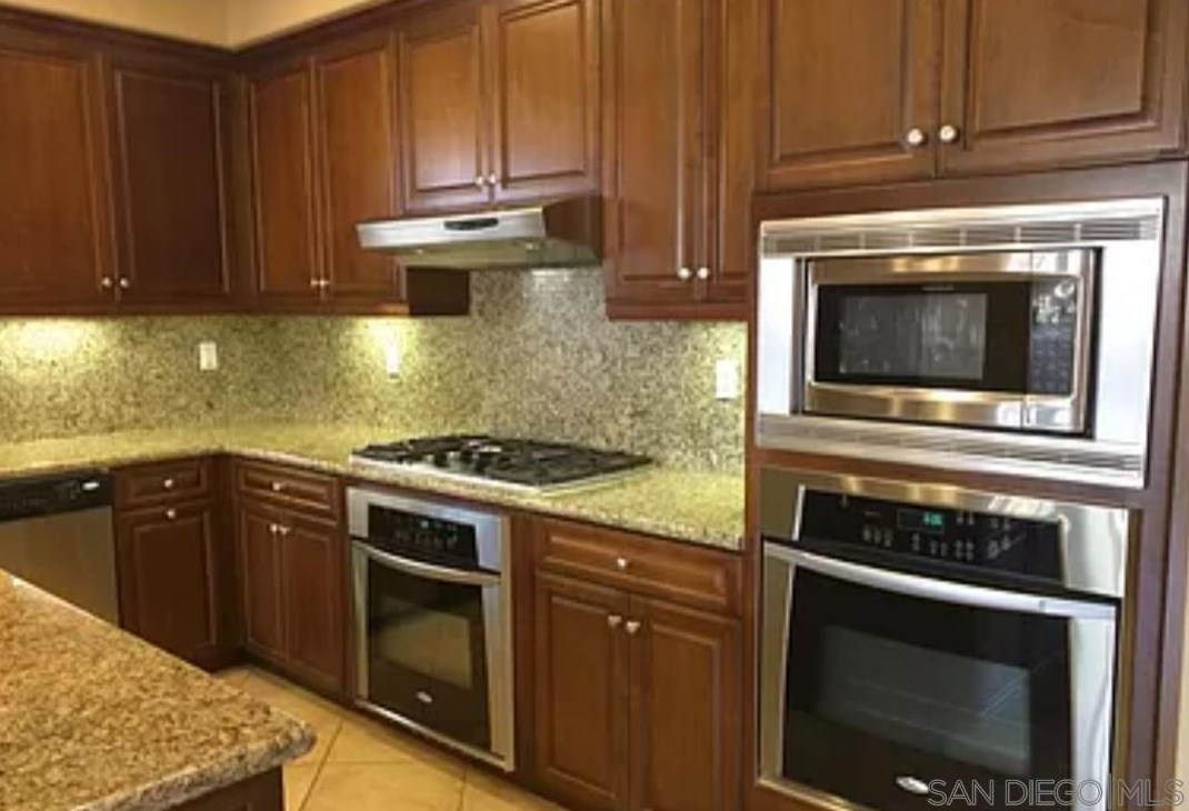 1607 Quiet Trail Dr, Chula Vista, CA 91915