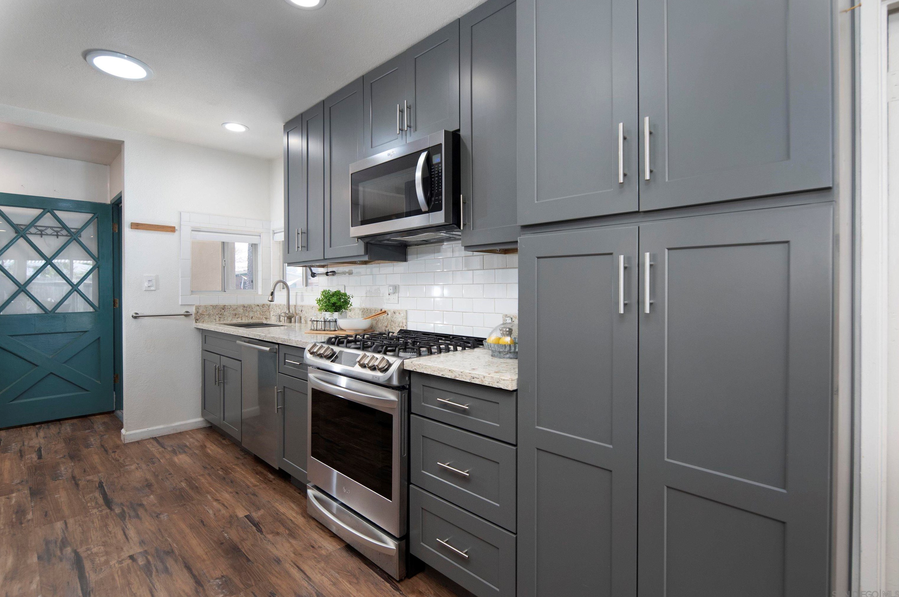 4276 Mt Herbert Ave, San Diego CA 92117-4730 exterior