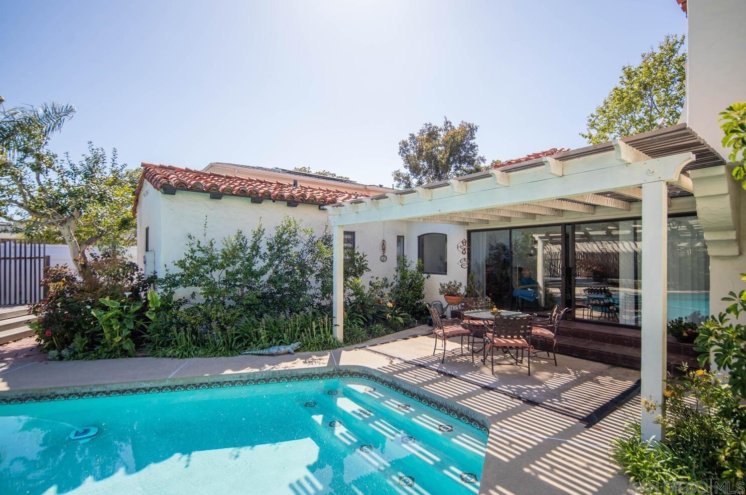 671 Alameda Blvd, San Diego CA 92118-2014 exterior