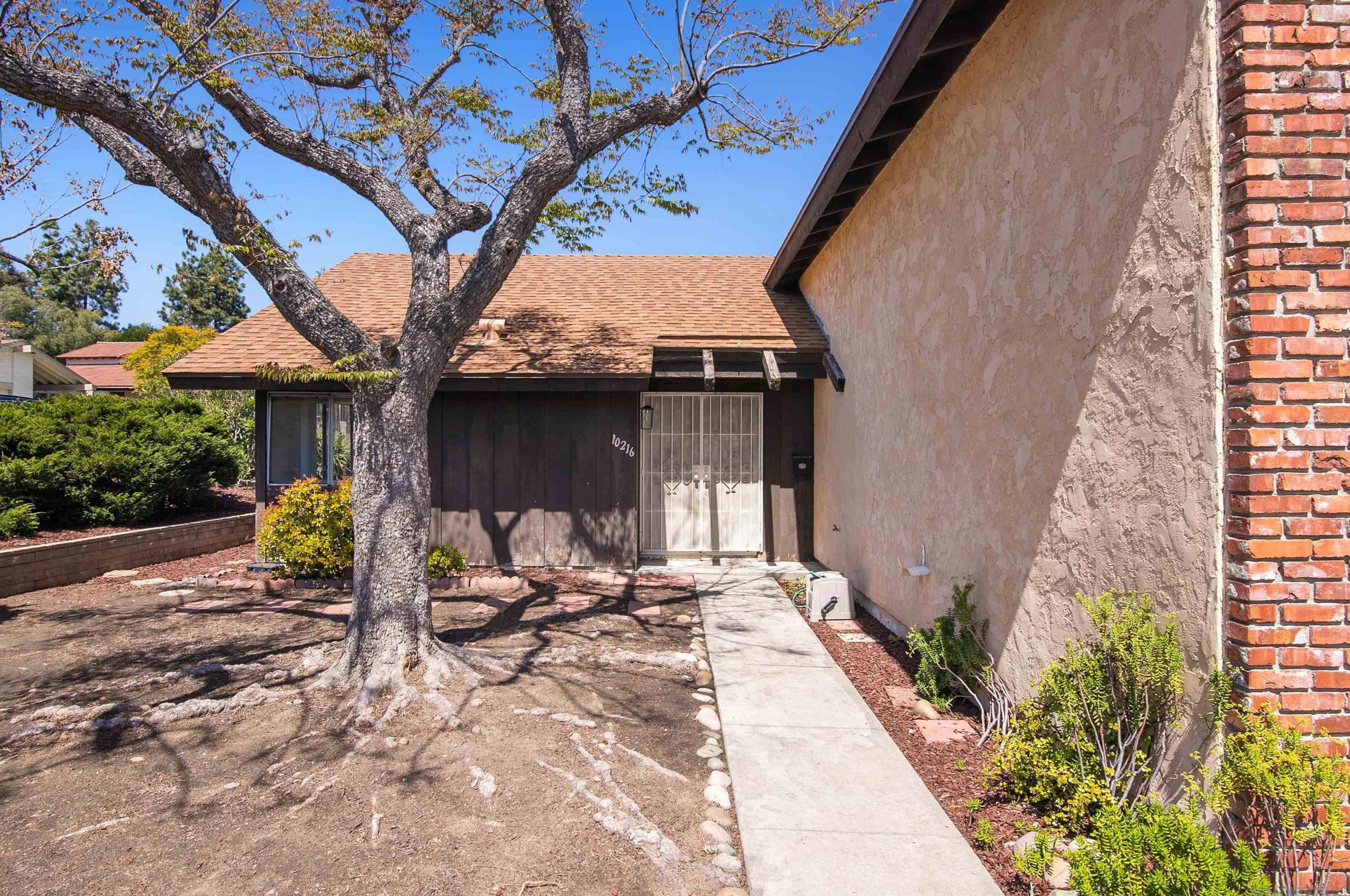 10216 Carioca Ct, San Diego, CA 92124-1314