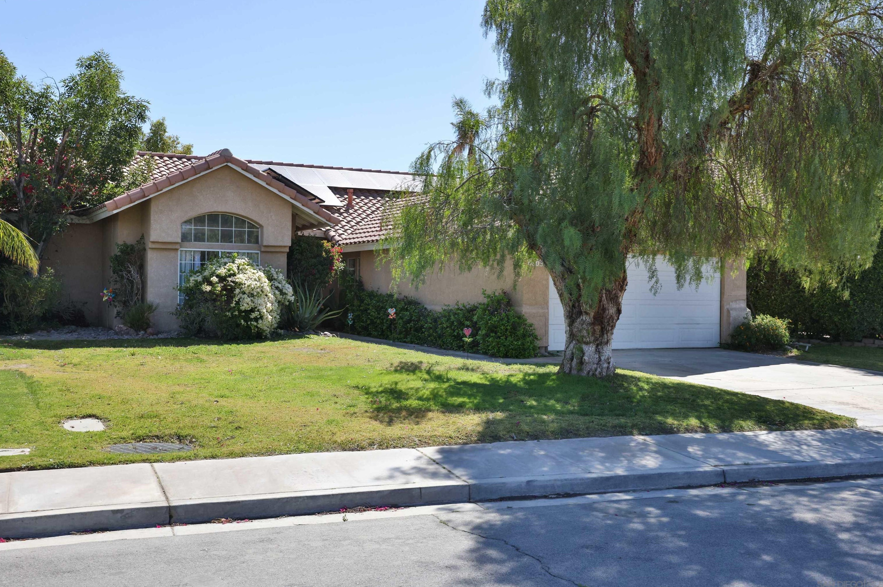 75720 Easy St, Palm Desert, CA 92211-3251