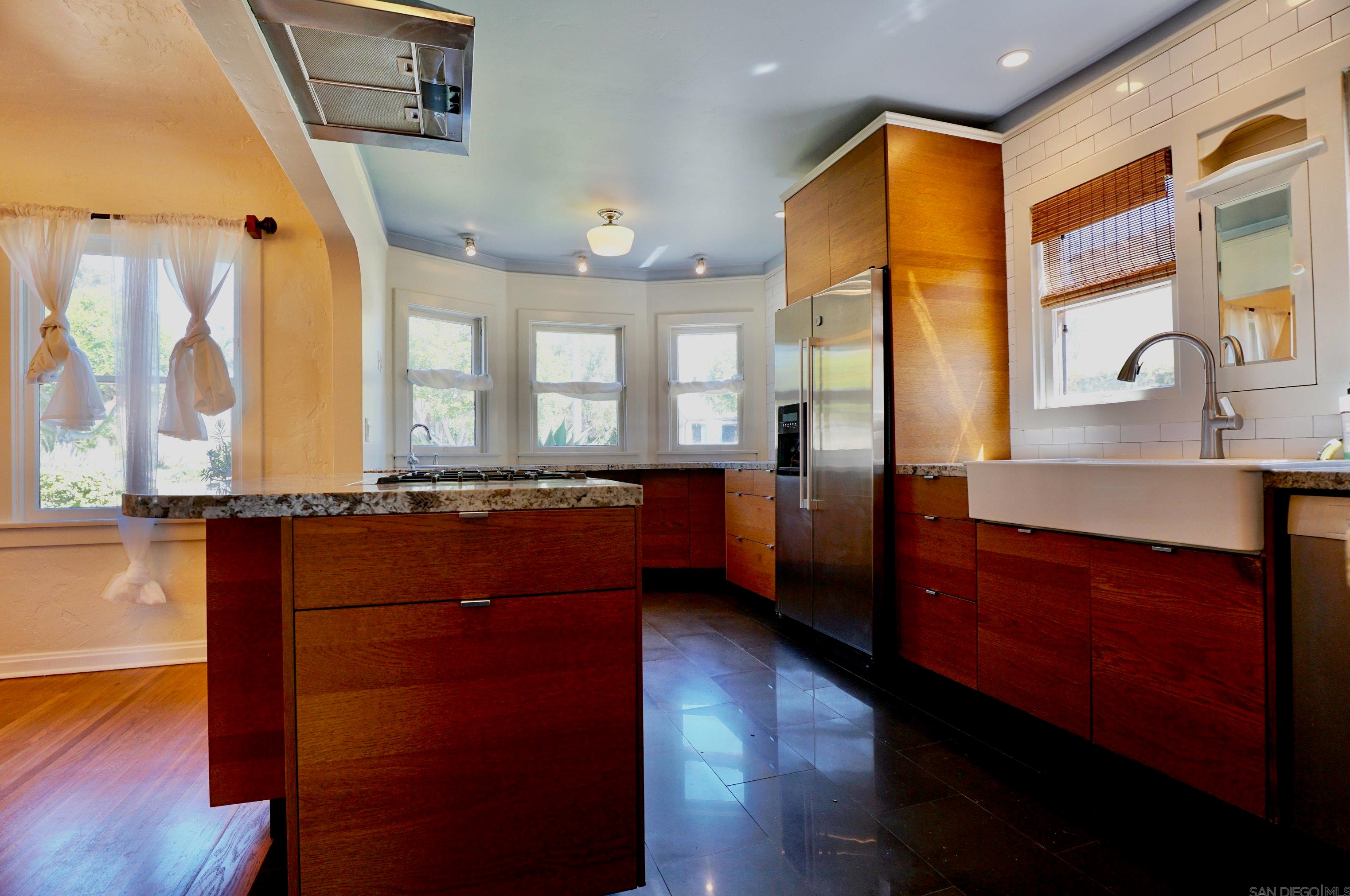 4201 Hilldale Rd, San Diego, CA 92116-2113