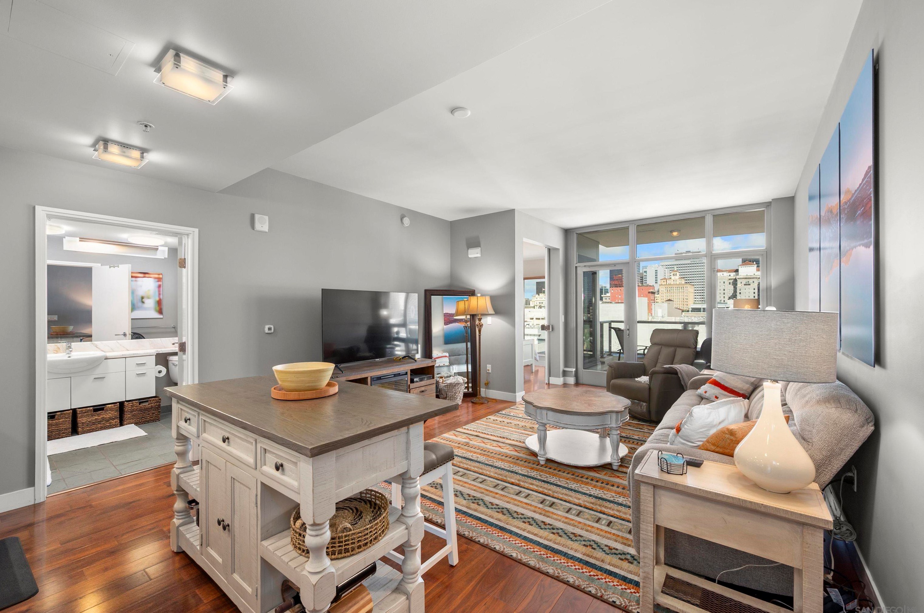 575 6th Ave 901, San Diego, CA 92101