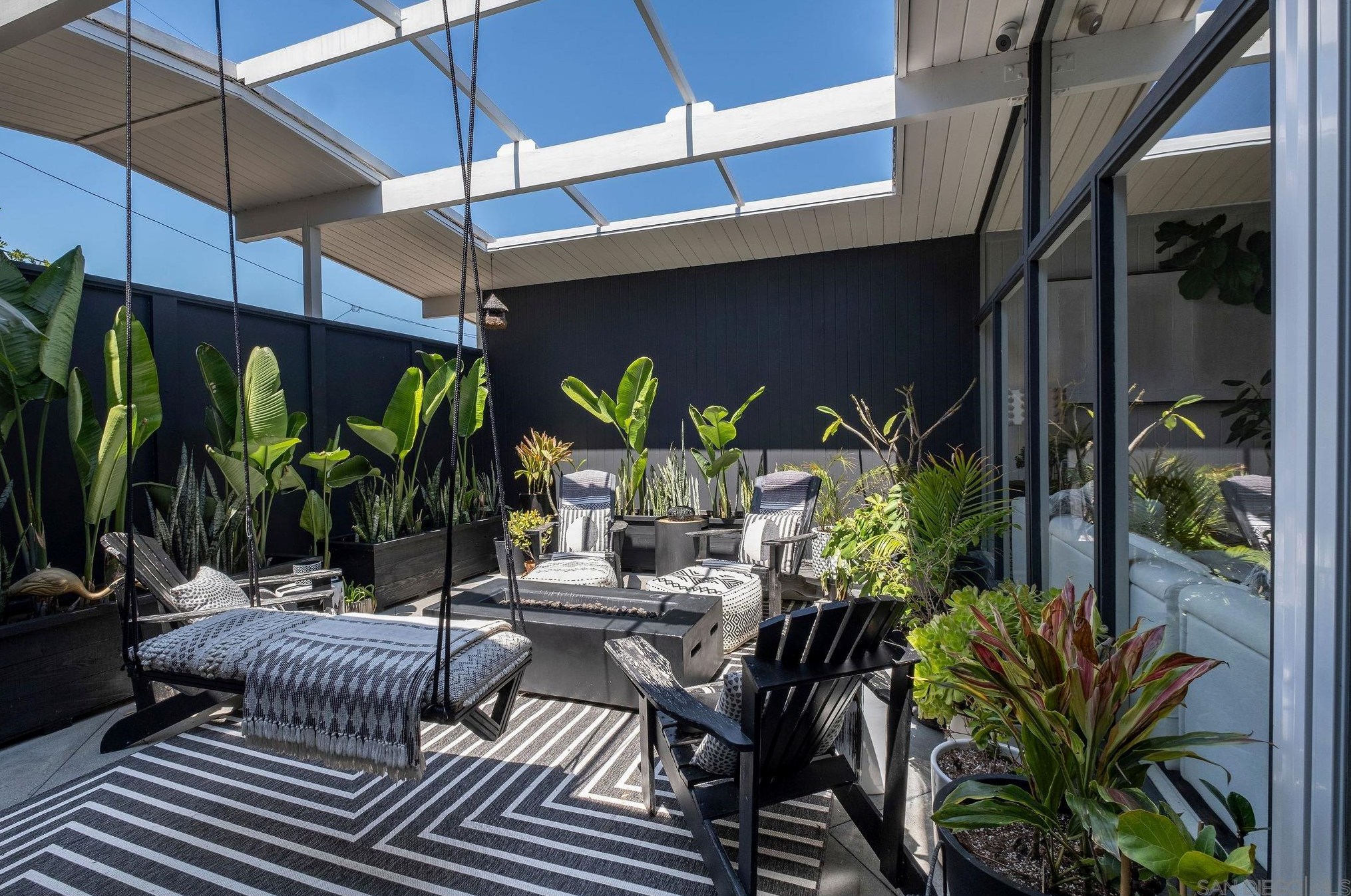 144 Frontier Dr, Oceanside, CA 92054