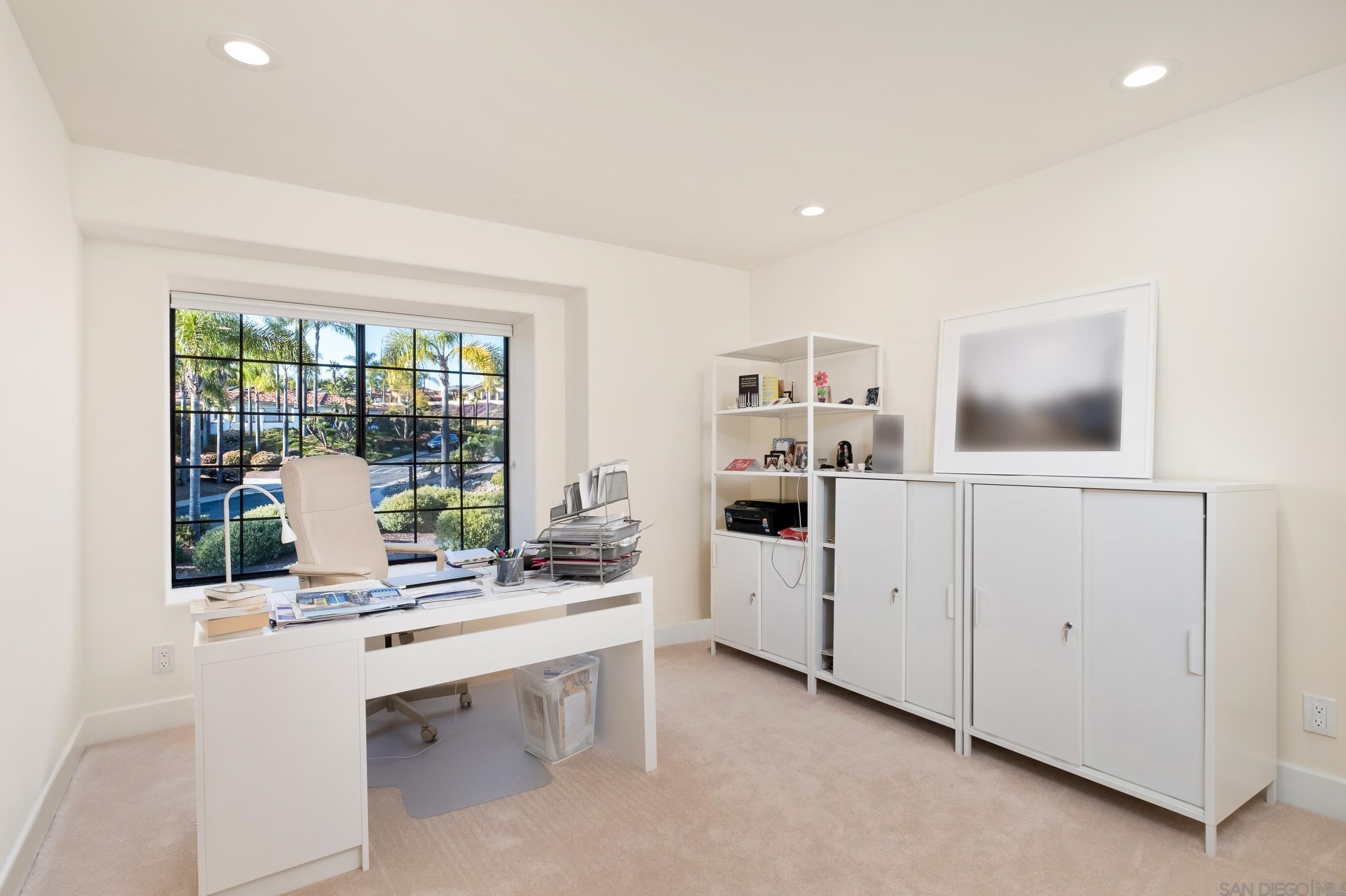 1719 Kings Rd, Vista CA  92084-3639 exterior