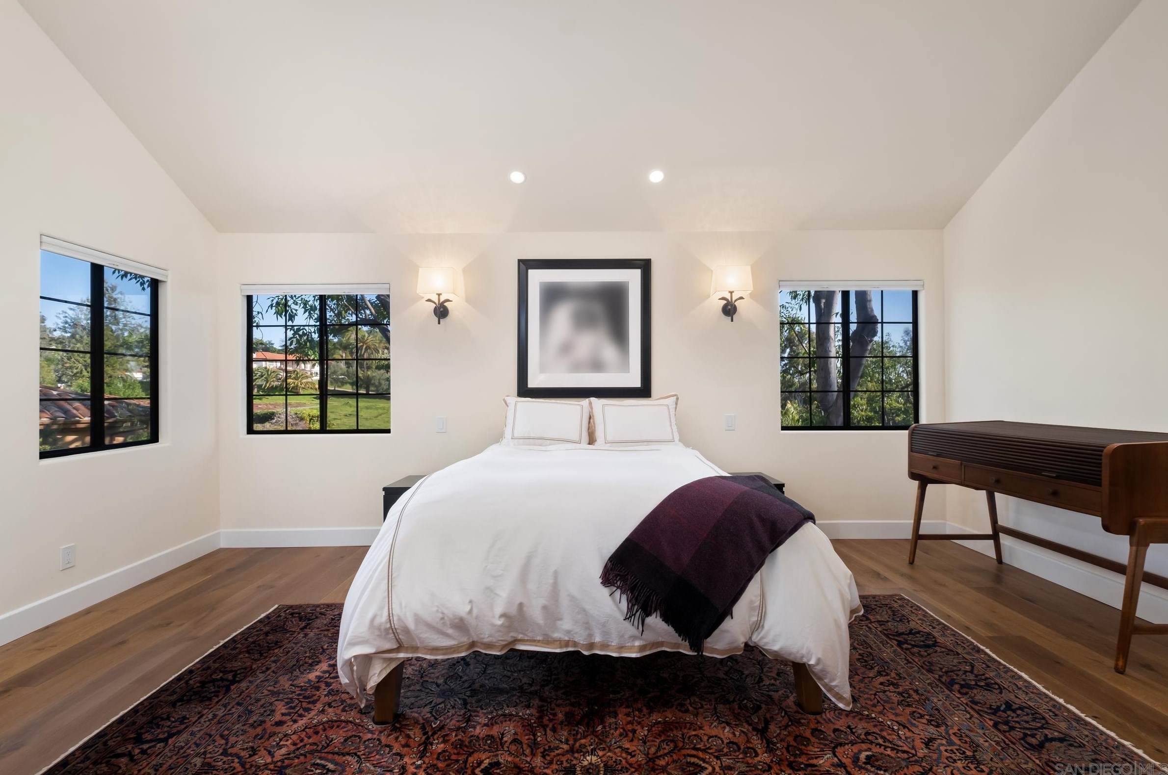 1719 Kings Rd, Vista CA  92084-3639 exterior