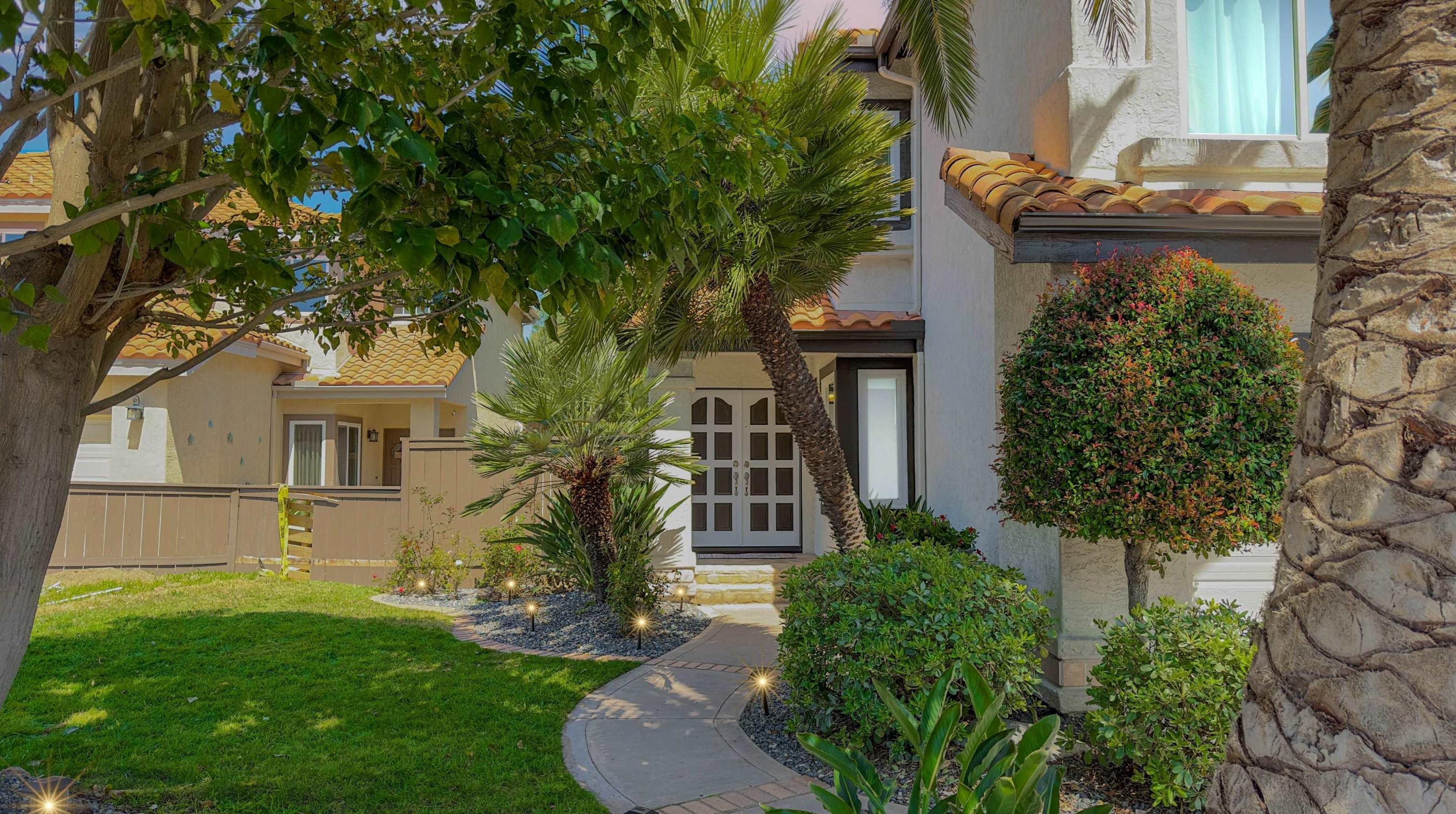 1616 Mountain Pass Cir, Vista CA  92081-8811 exterior