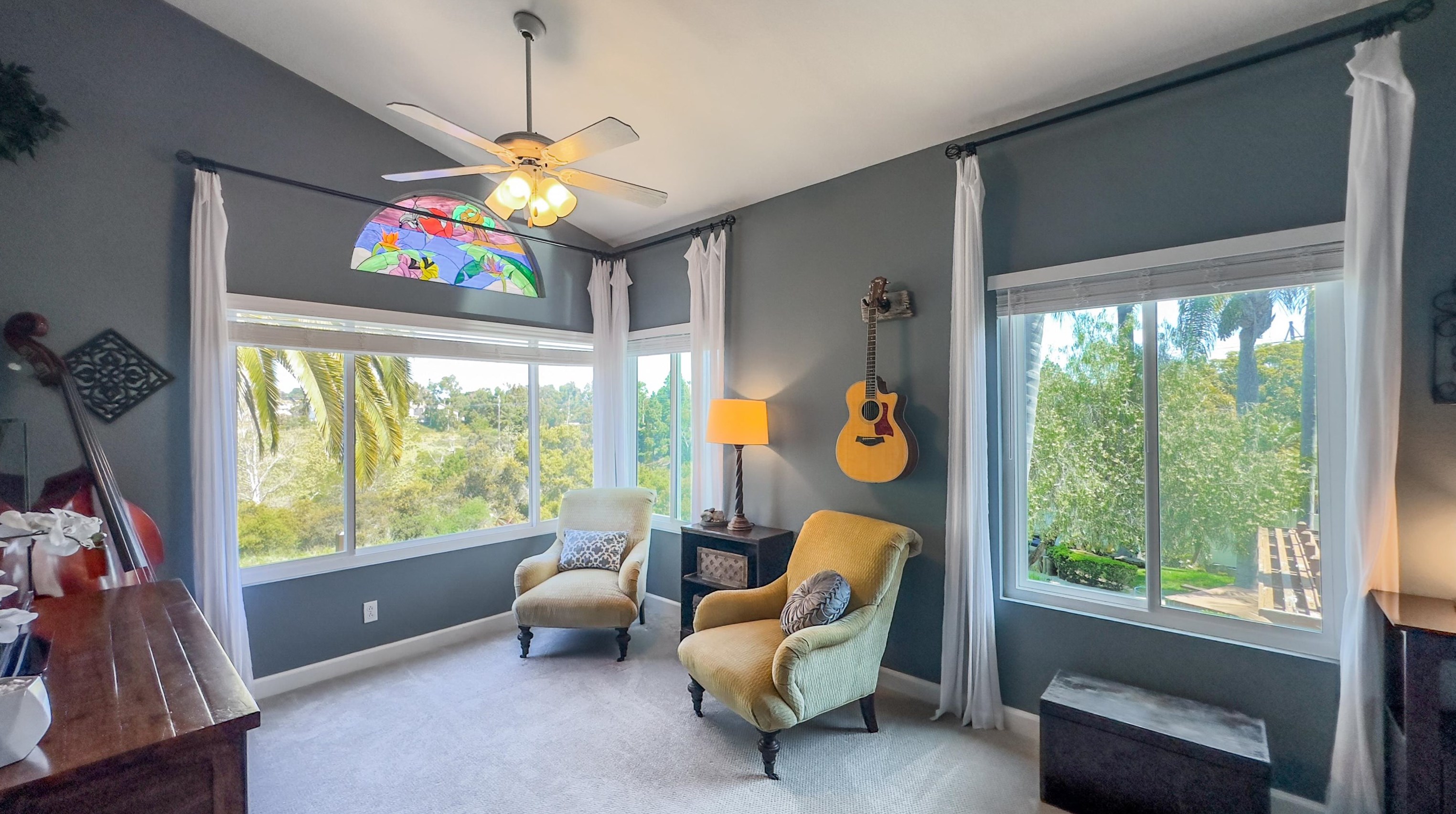 1616 Mountain Pass Cir, Vista CA  92081-8811 exterior