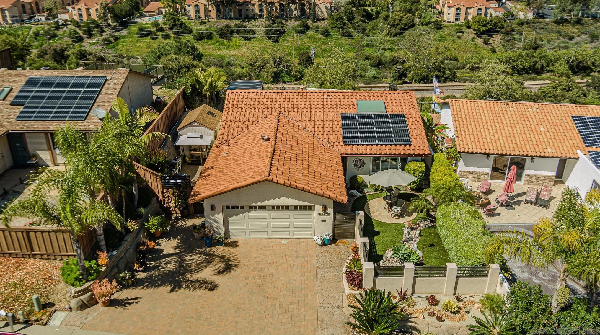 4430 Huggins St, San Diego, CA 92122-2606