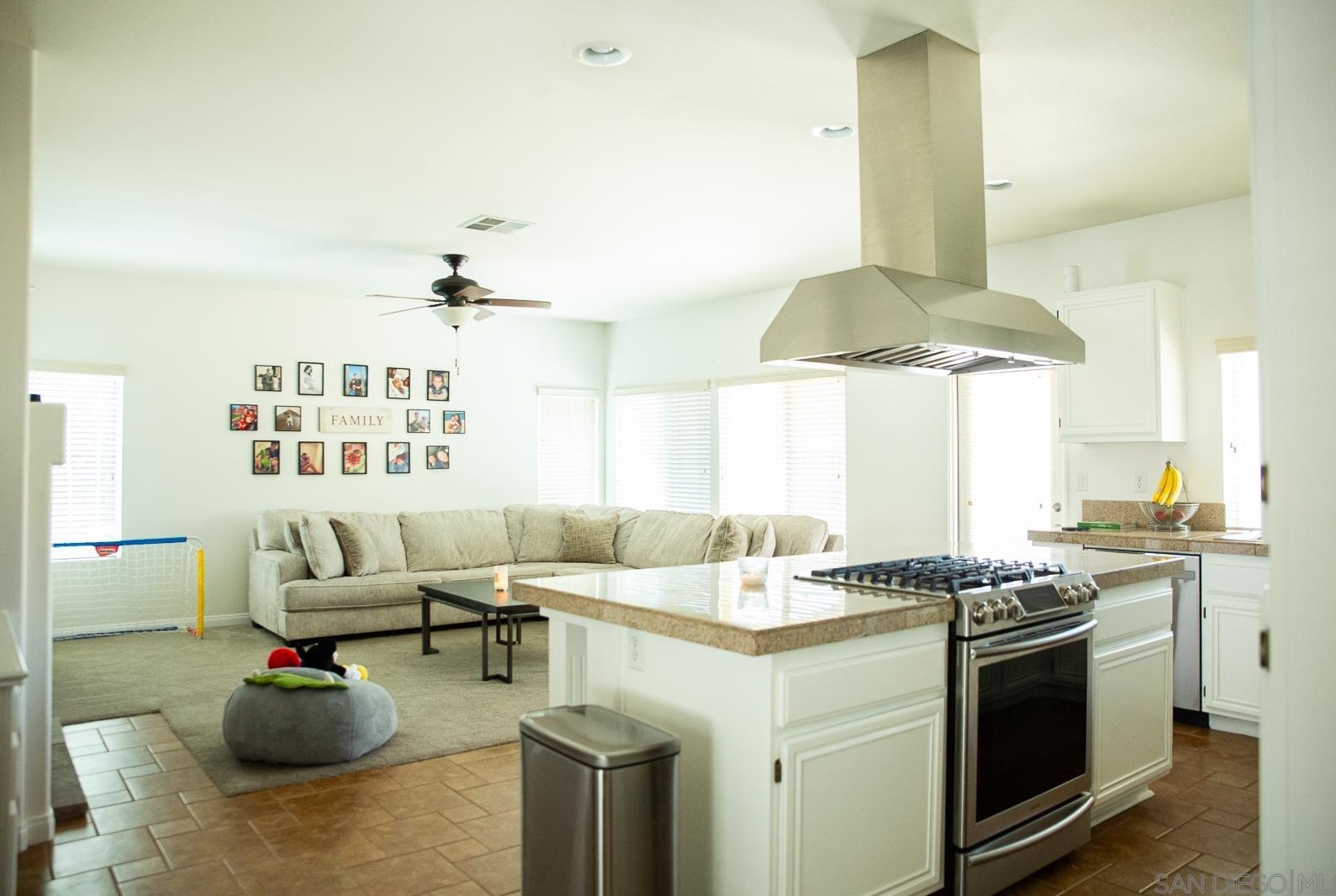 1213 Spicestone Dr, Hemet, CA 92545