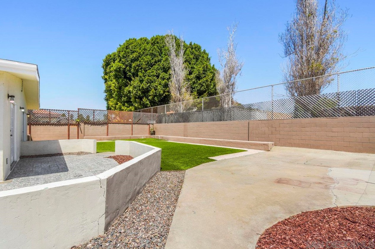 651 Landis Ave, Chula Vista CA  91910-5710 exterior