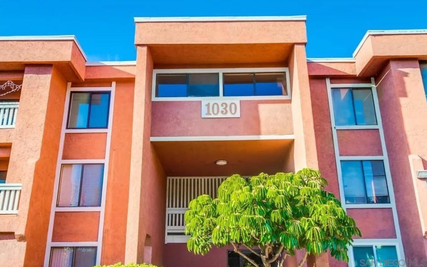 1030 E Washington Ave 113, Escondido, CA 92025