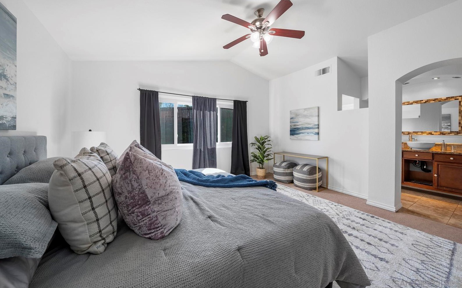 29769 Stonewood Rd, Temecula CA  92591-5303 exterior