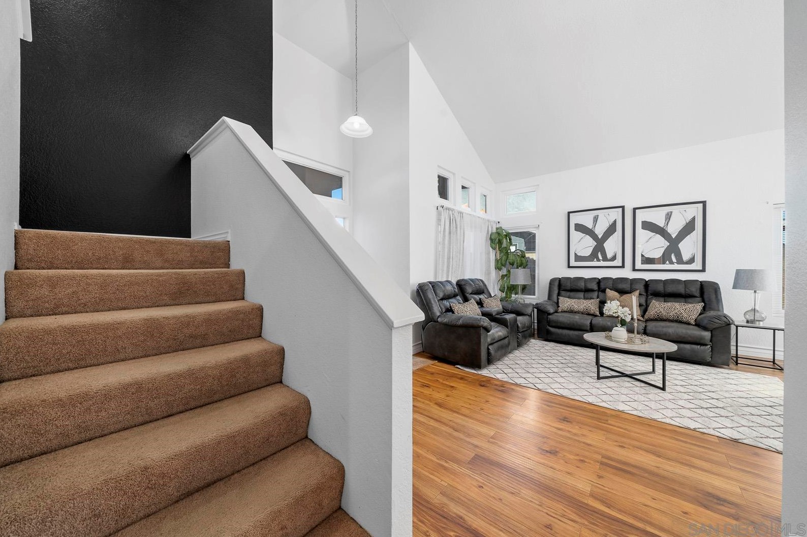 29769 Stonewood Rd, Temecula CA  92591-5303 exterior