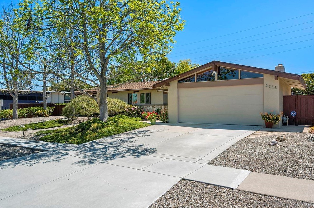 2735 Soderblom Ave, San Diego, CA 92122-4038